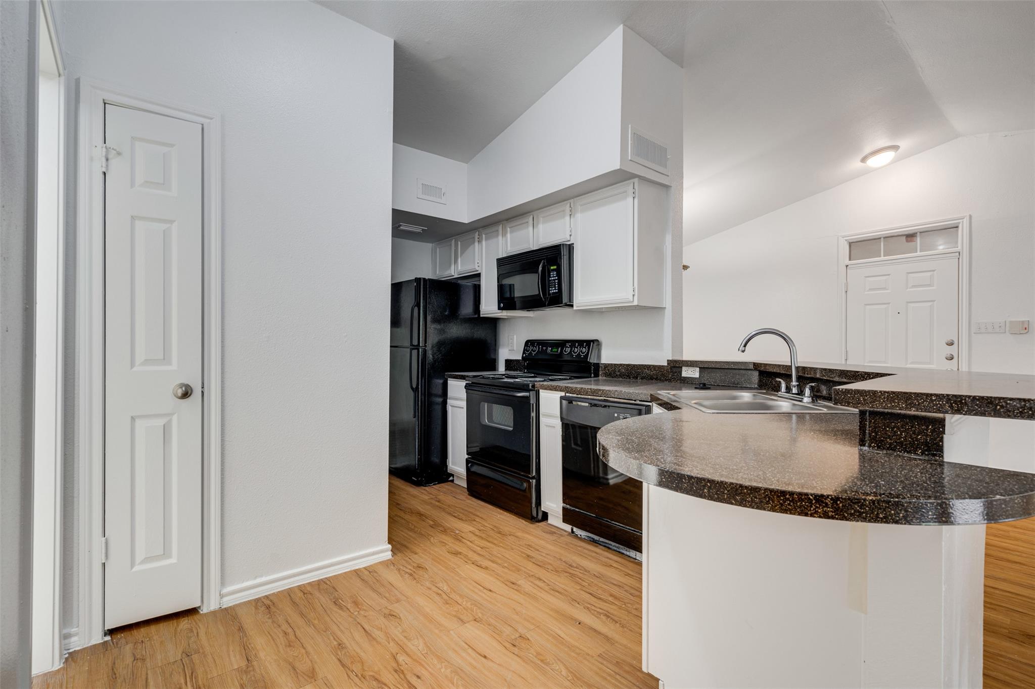 6804 N Capital Of Texas Hwy #425 Property Photo 15
