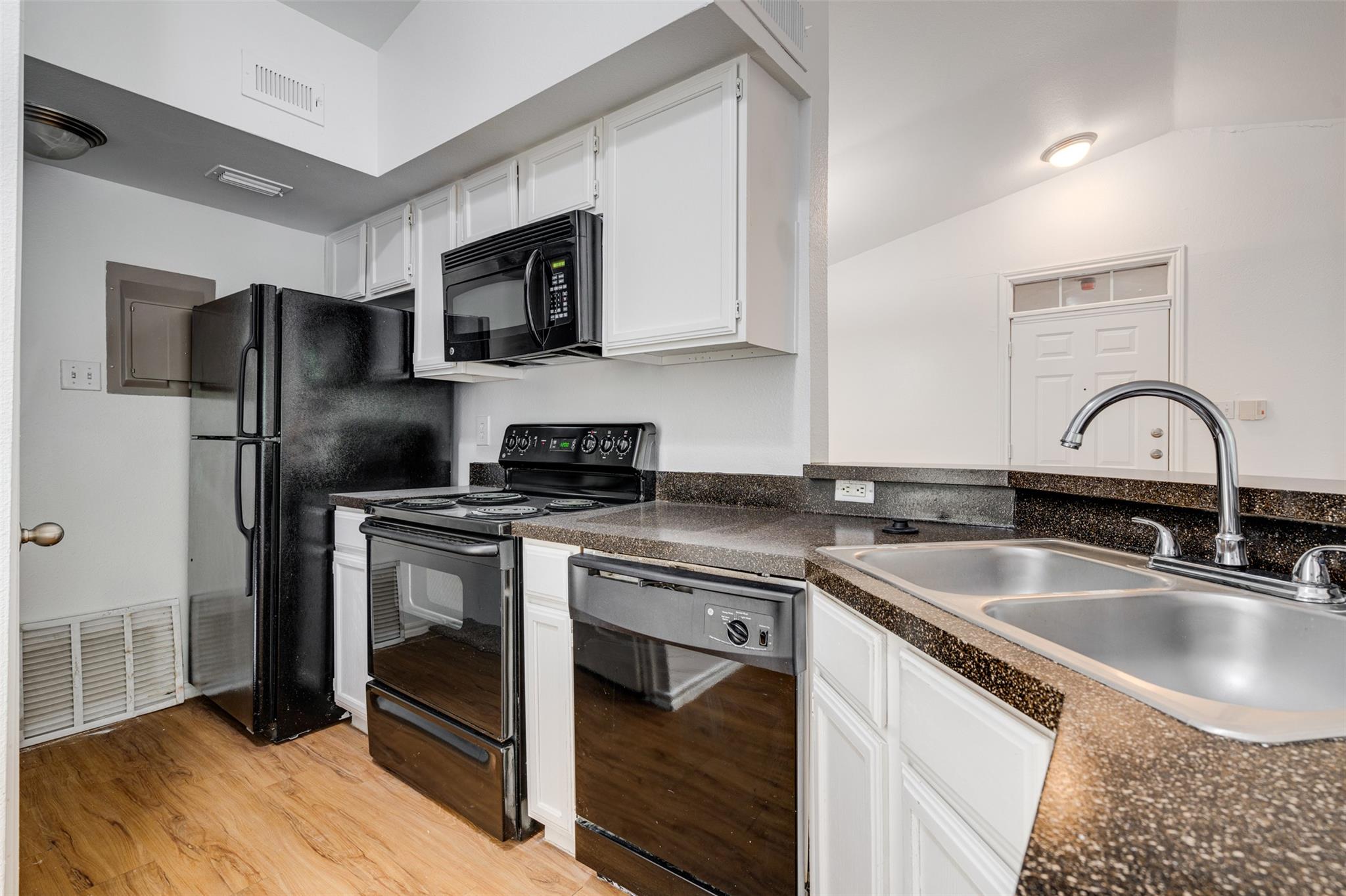 6804 N Capital Of Texas Hwy #425 Property Photo 16