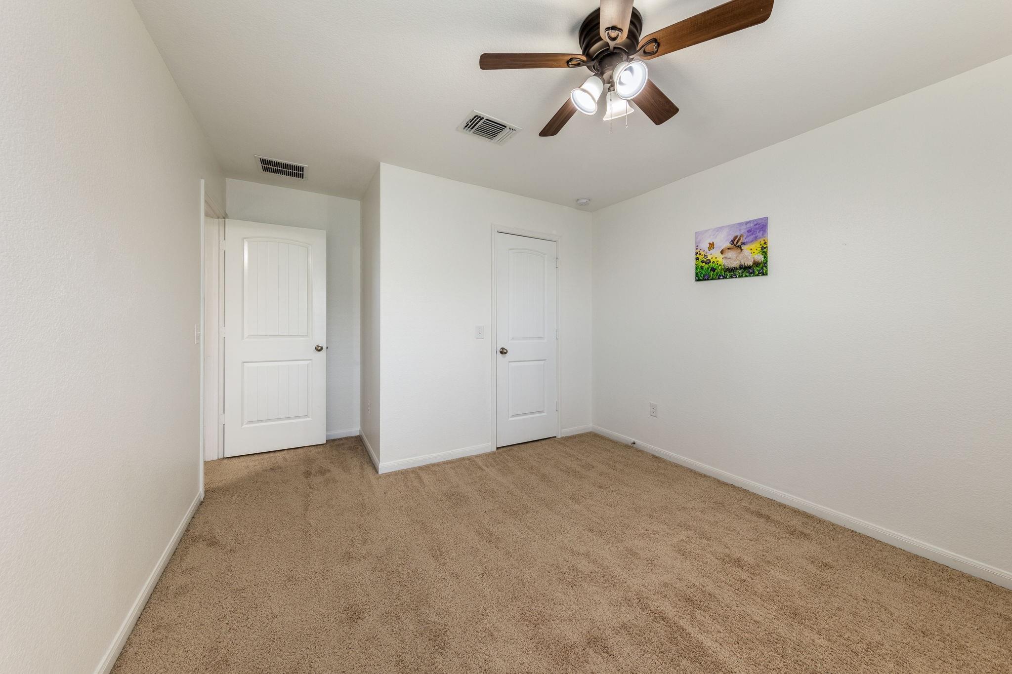 925 Woodduck Trl Property Photo 11