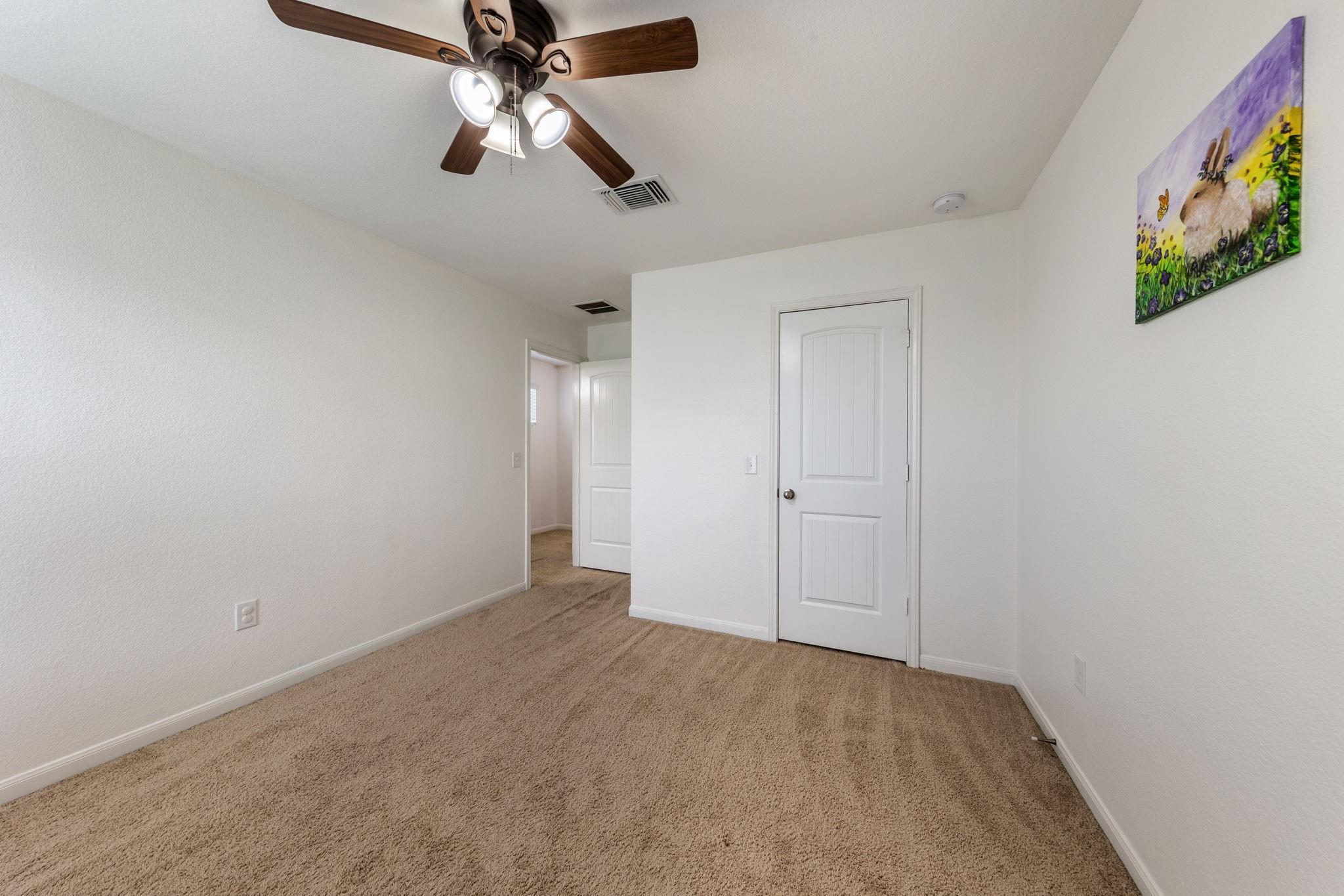 925 Woodduck Trl Property Photo 12