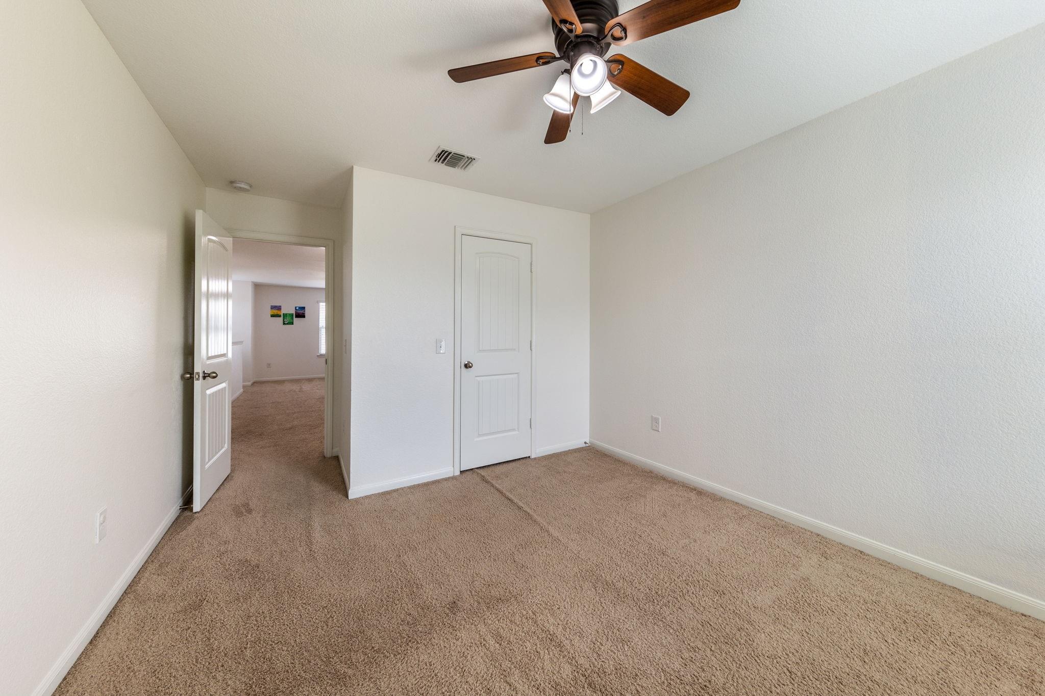 925 Woodduck Trl Property Photo 17