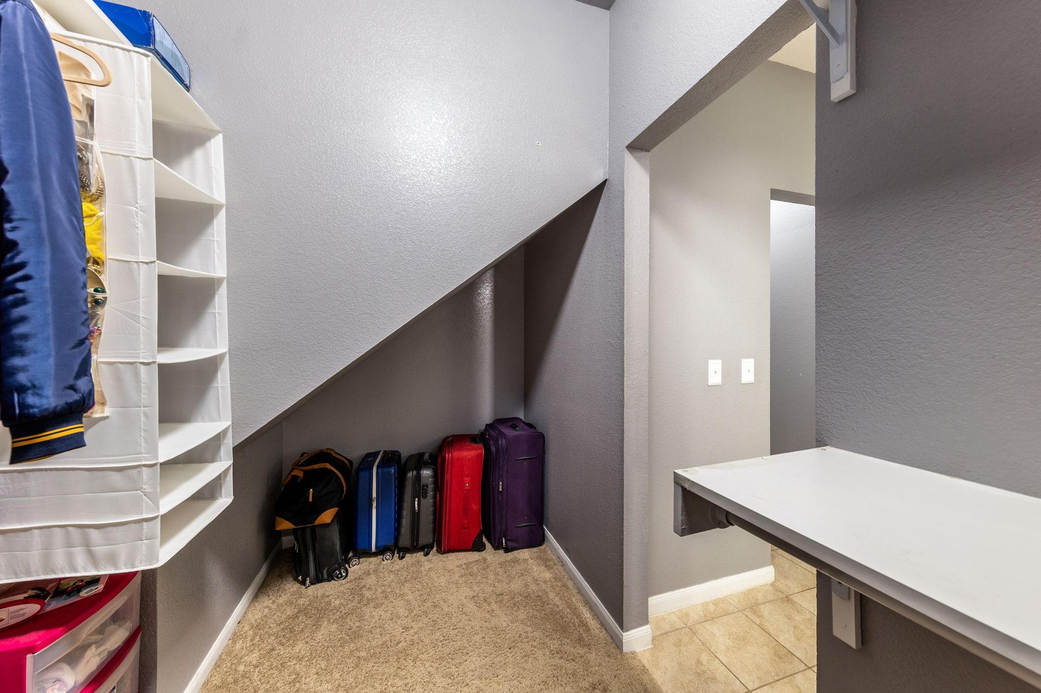 925 Woodduck Trl Property Photo 32