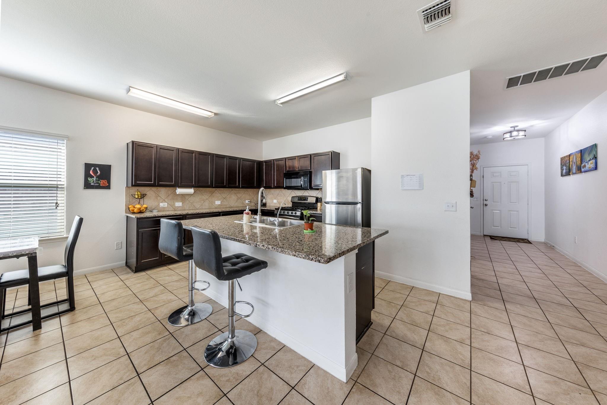 925 Woodduck Trl Property Photo 40