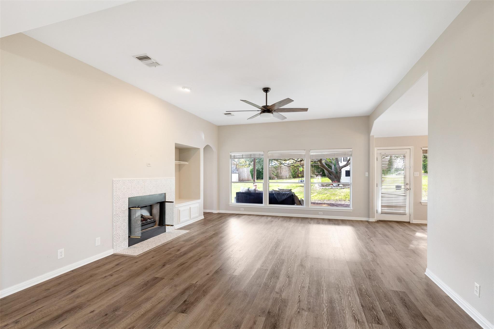 15103 N Flamingo Dr Property Photo 4
