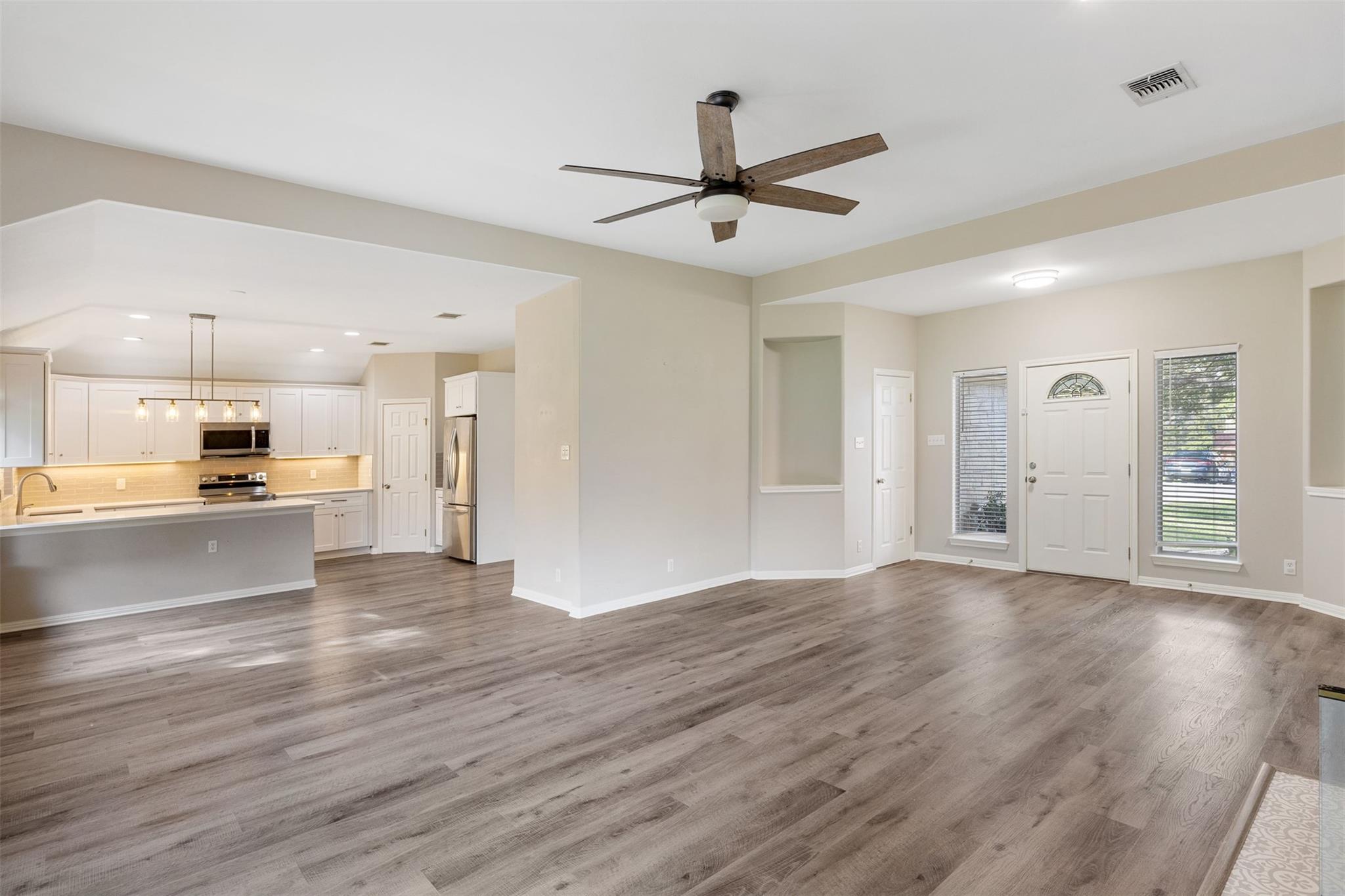 15103 N Flamingo Dr Property Photo 10