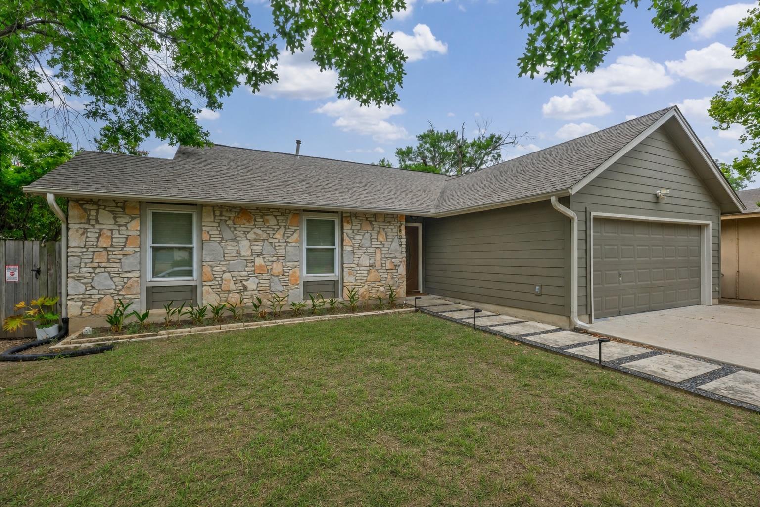 7803 Woodcroft Dr Property Photo 1