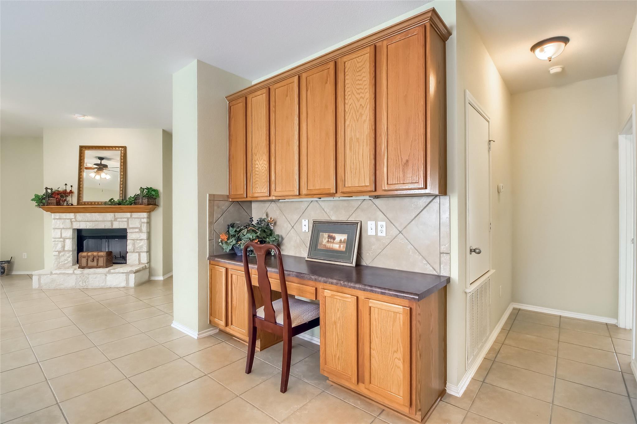 18720 Royal Pointe Dr Property Photo 16