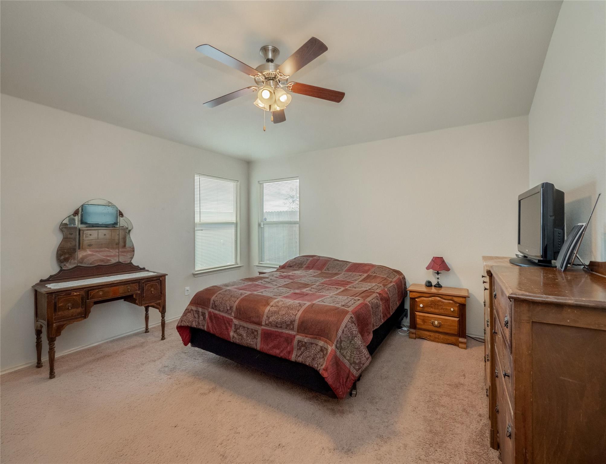 412 Amber Ln Property Photo 13
