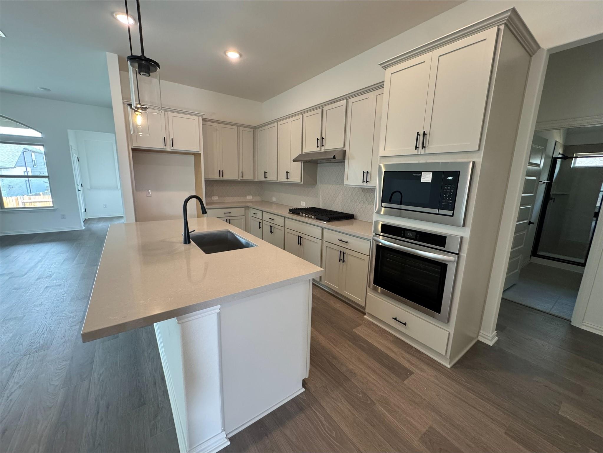 339 Durian Loop Property Photo 5