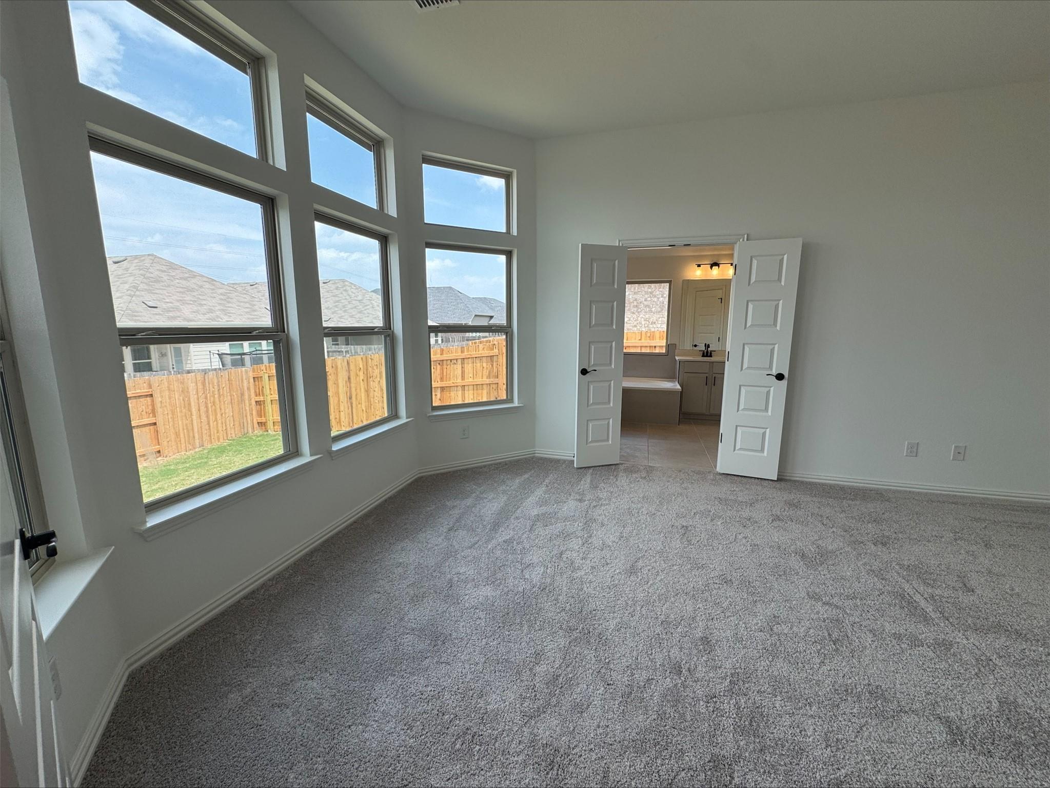 339 Durian Loop Property Photo 6