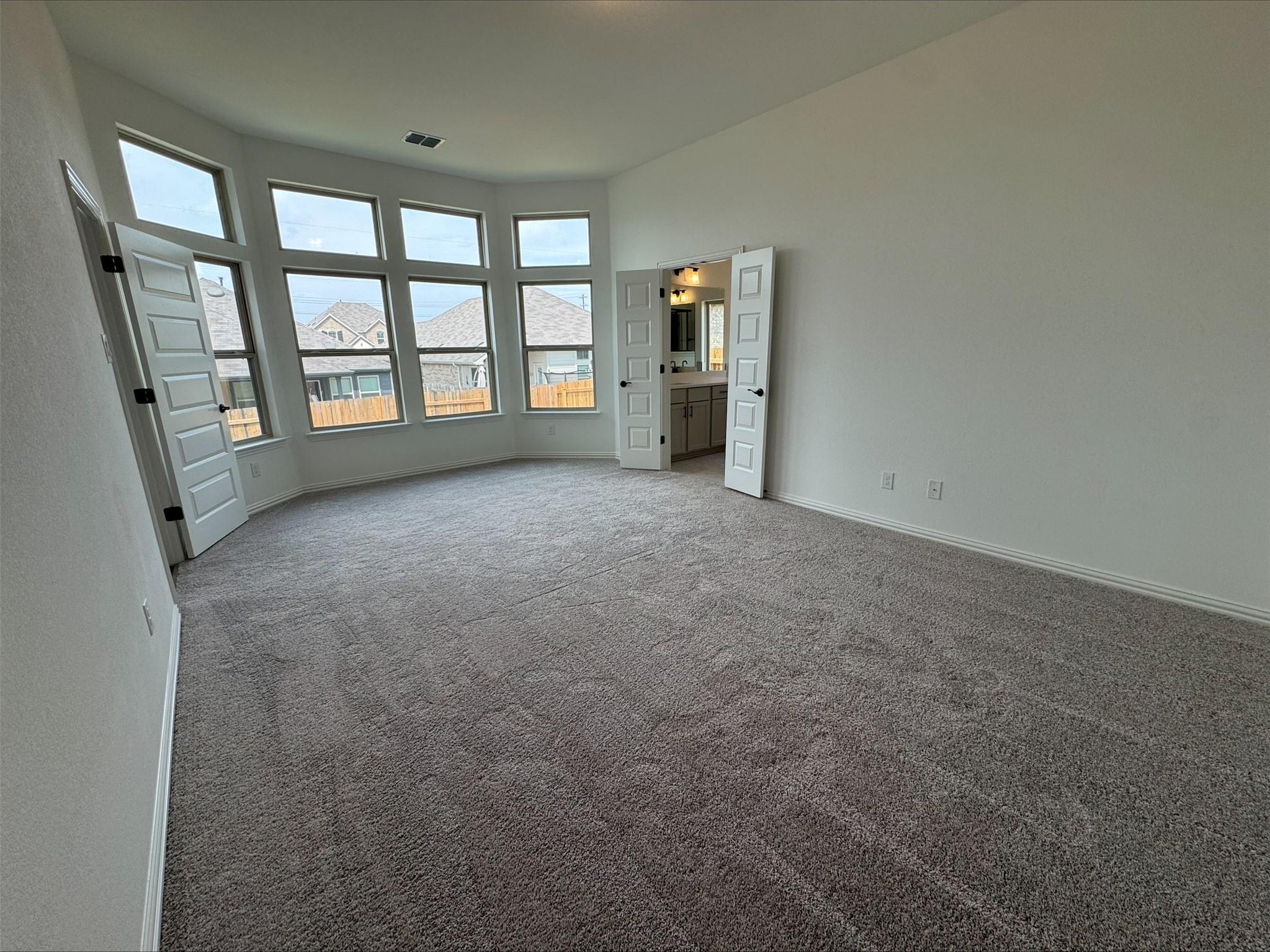 339 Durian Loop Property Photo 8
