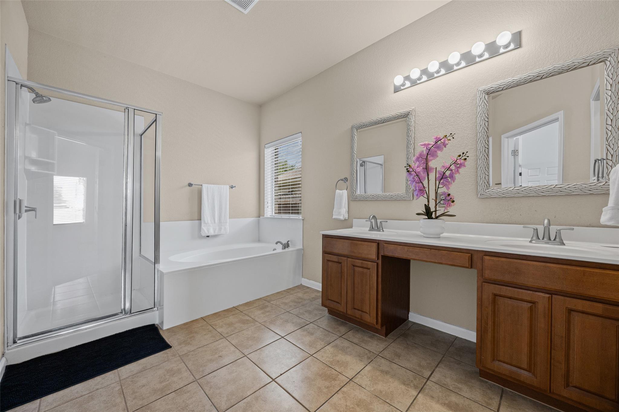 4506 Western Lake Dr Property Photo 13