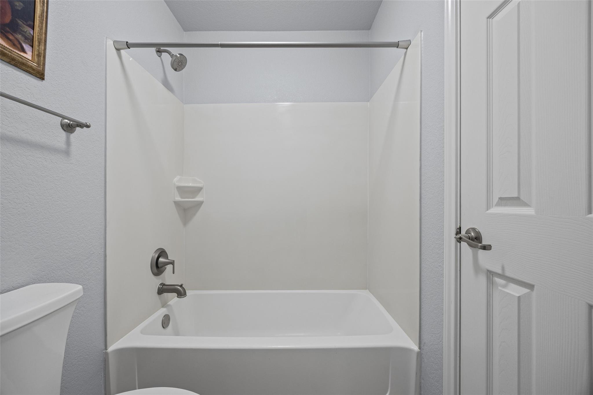 4506 Western Lake Dr Property Photo 18