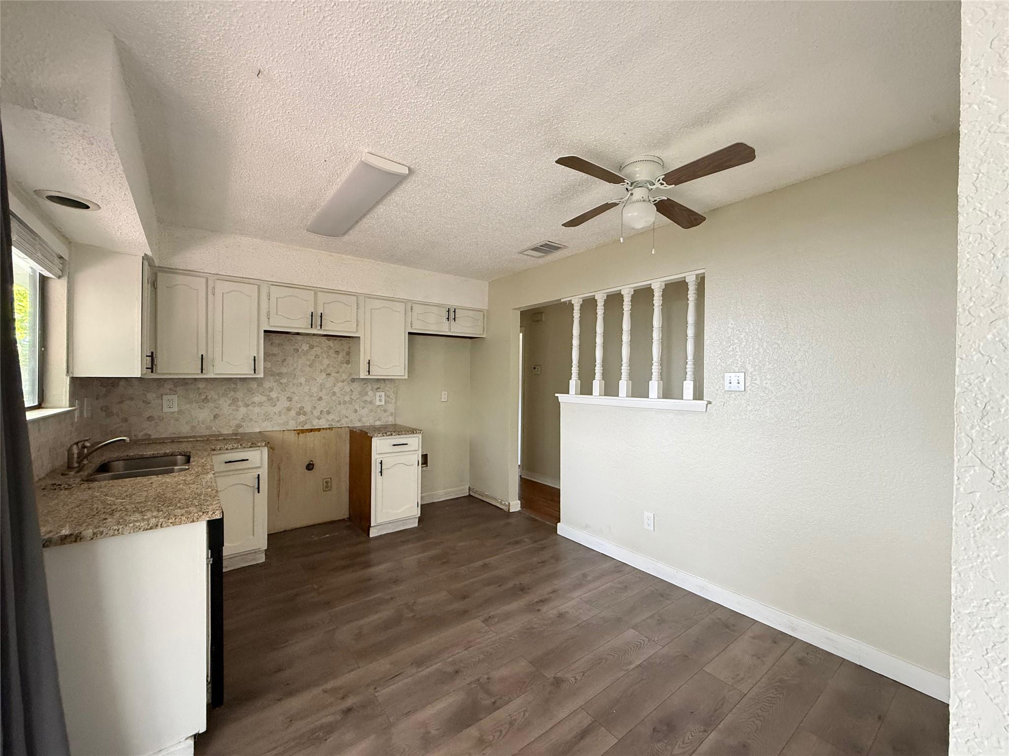 12301 Deer Falls Dr #a Property Photo 4