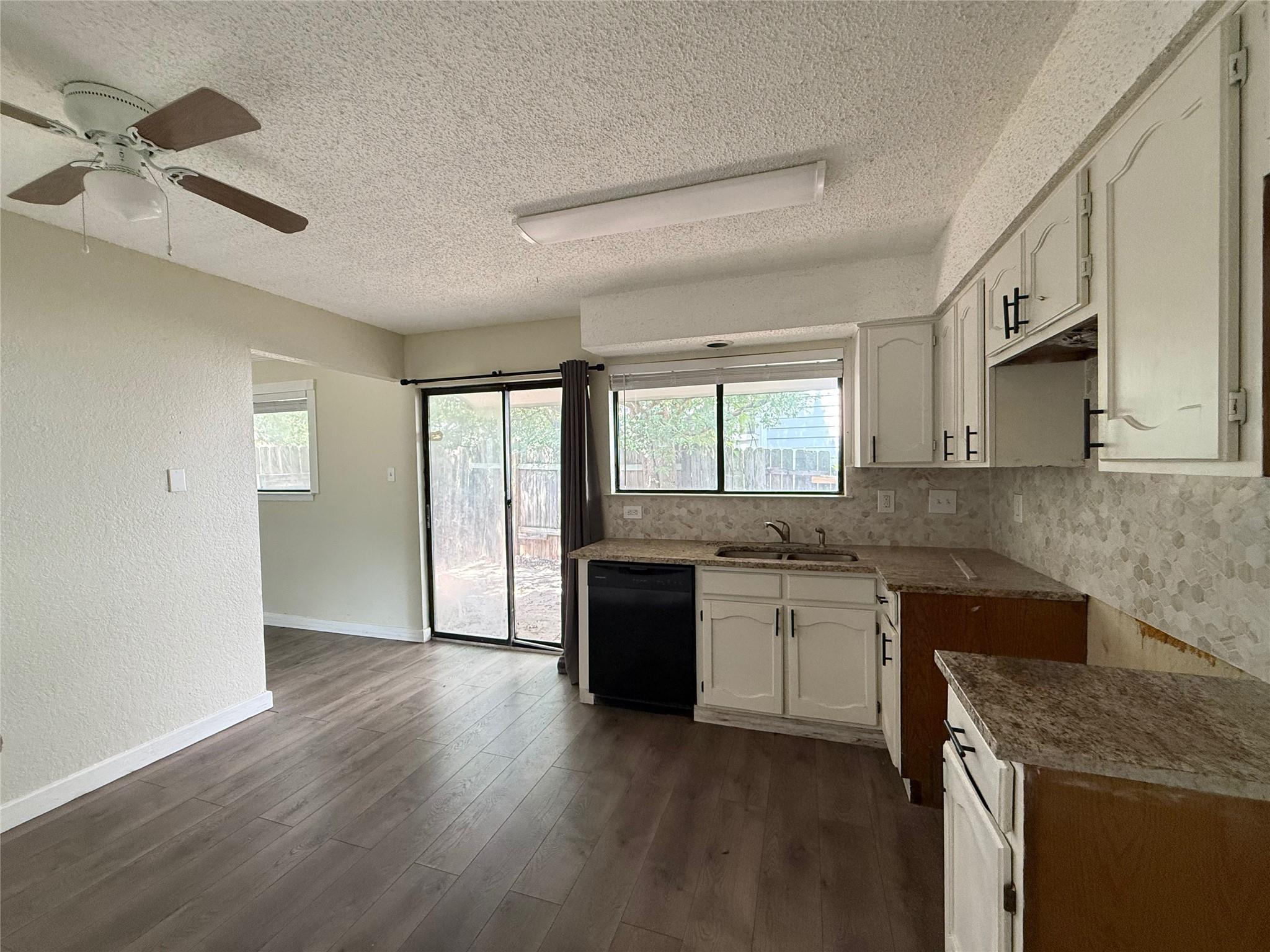 12301 Deer Falls Dr #a Property Photo 5