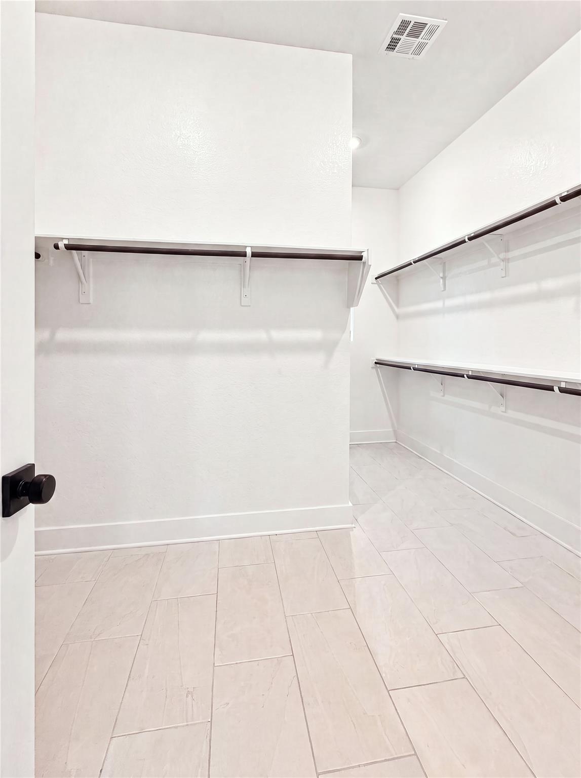 2313 Novara Trl Property Photo 13