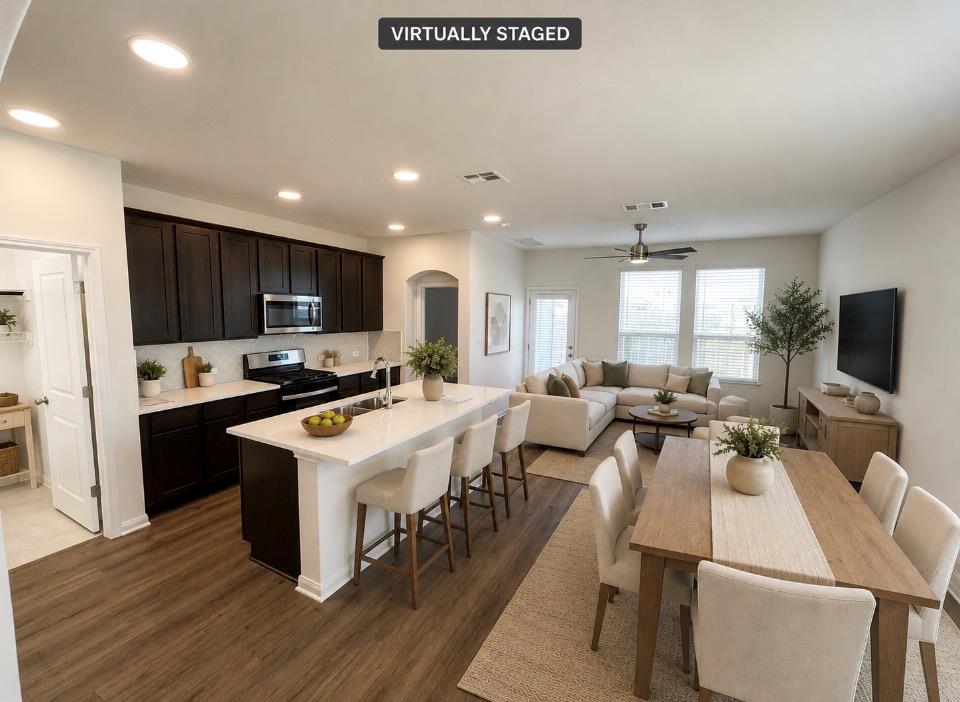 8534 Wellspring Loop Property Photo 6