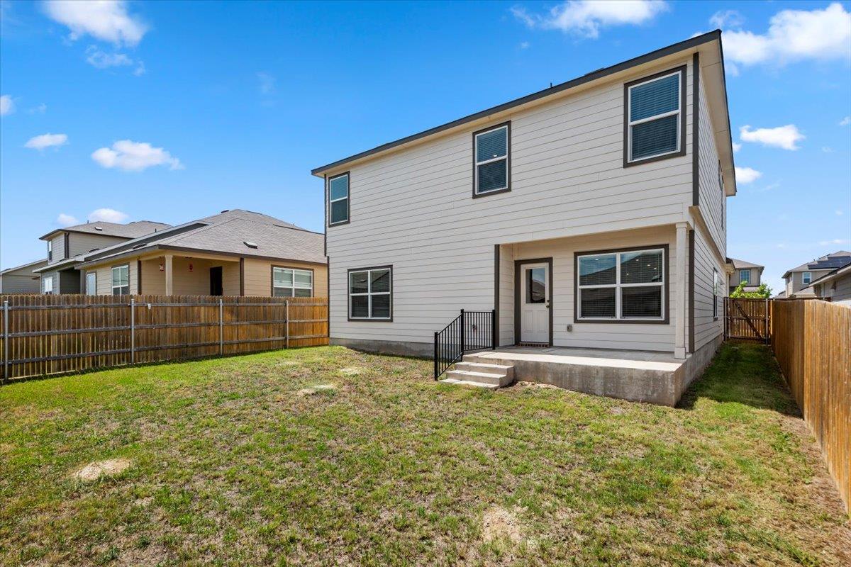 448 Perfect World Loop Property Photo 5