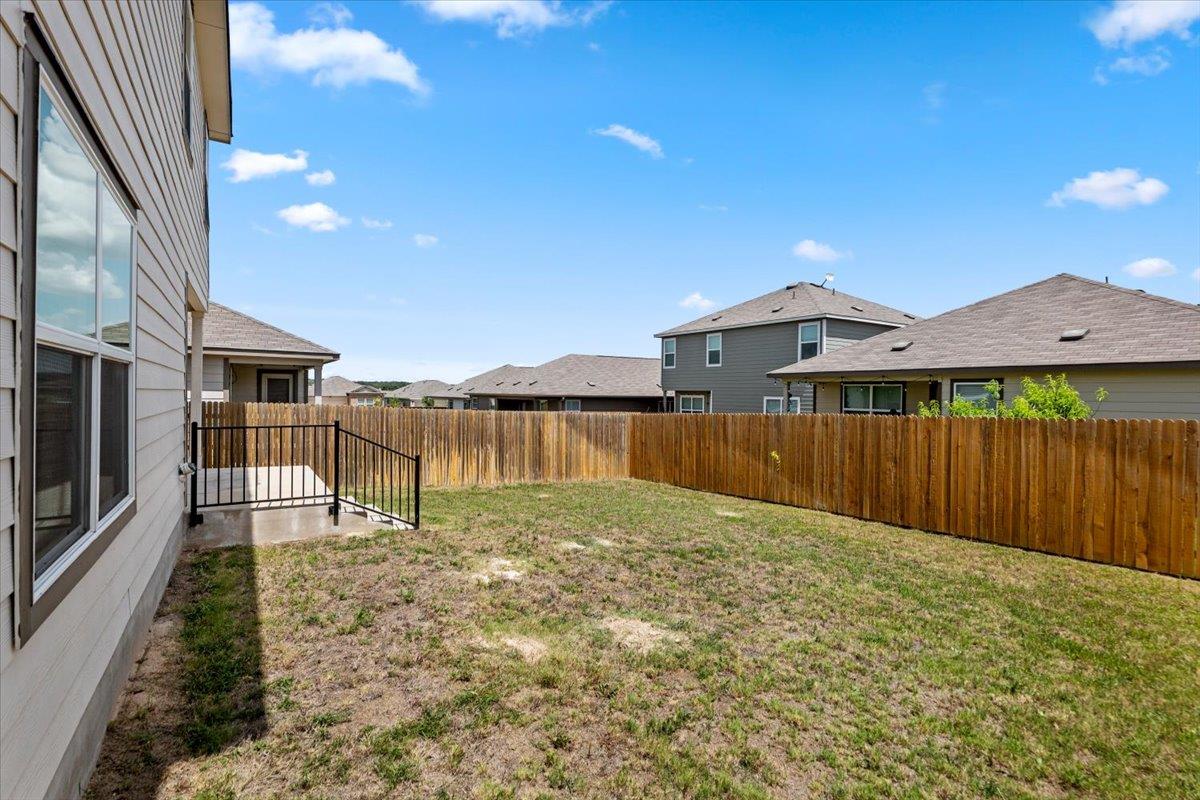 448 Perfect World Loop Property Photo 8