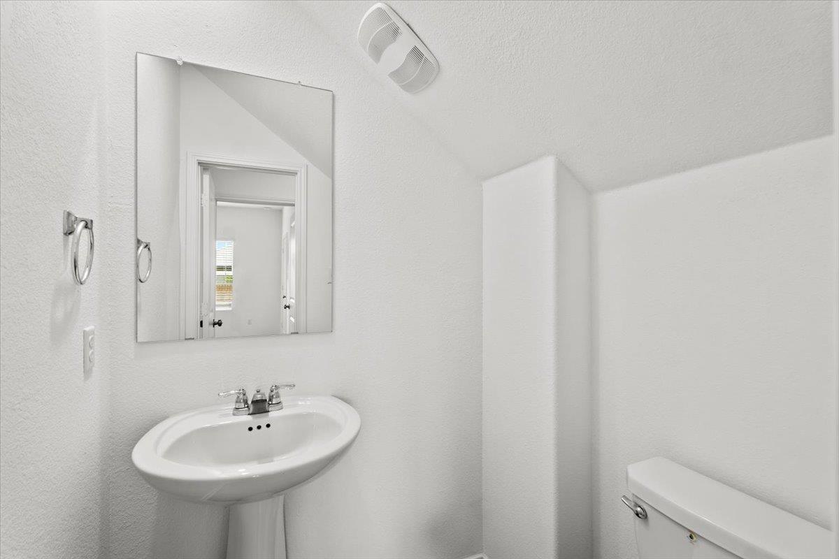 448 Perfect World Loop Property Photo 23