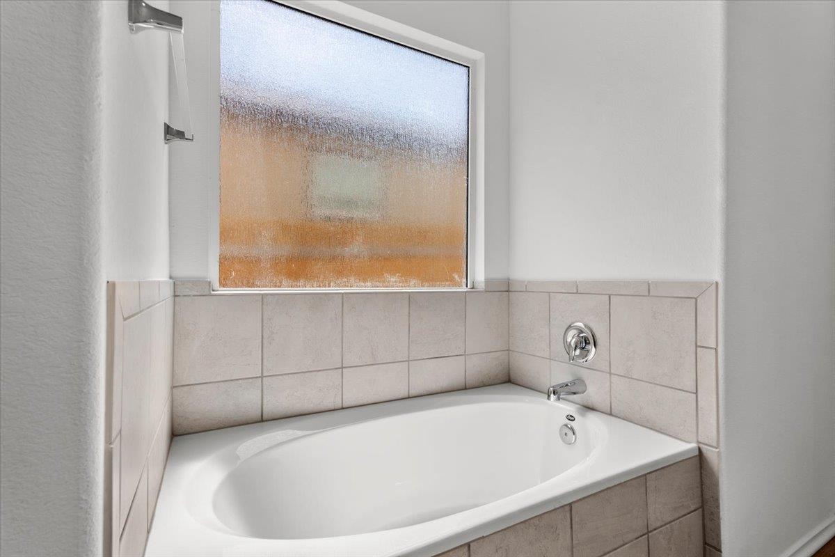448 Perfect World Loop Property Photo 30