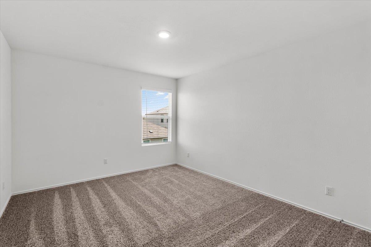 448 Perfect World Loop Property Photo 34