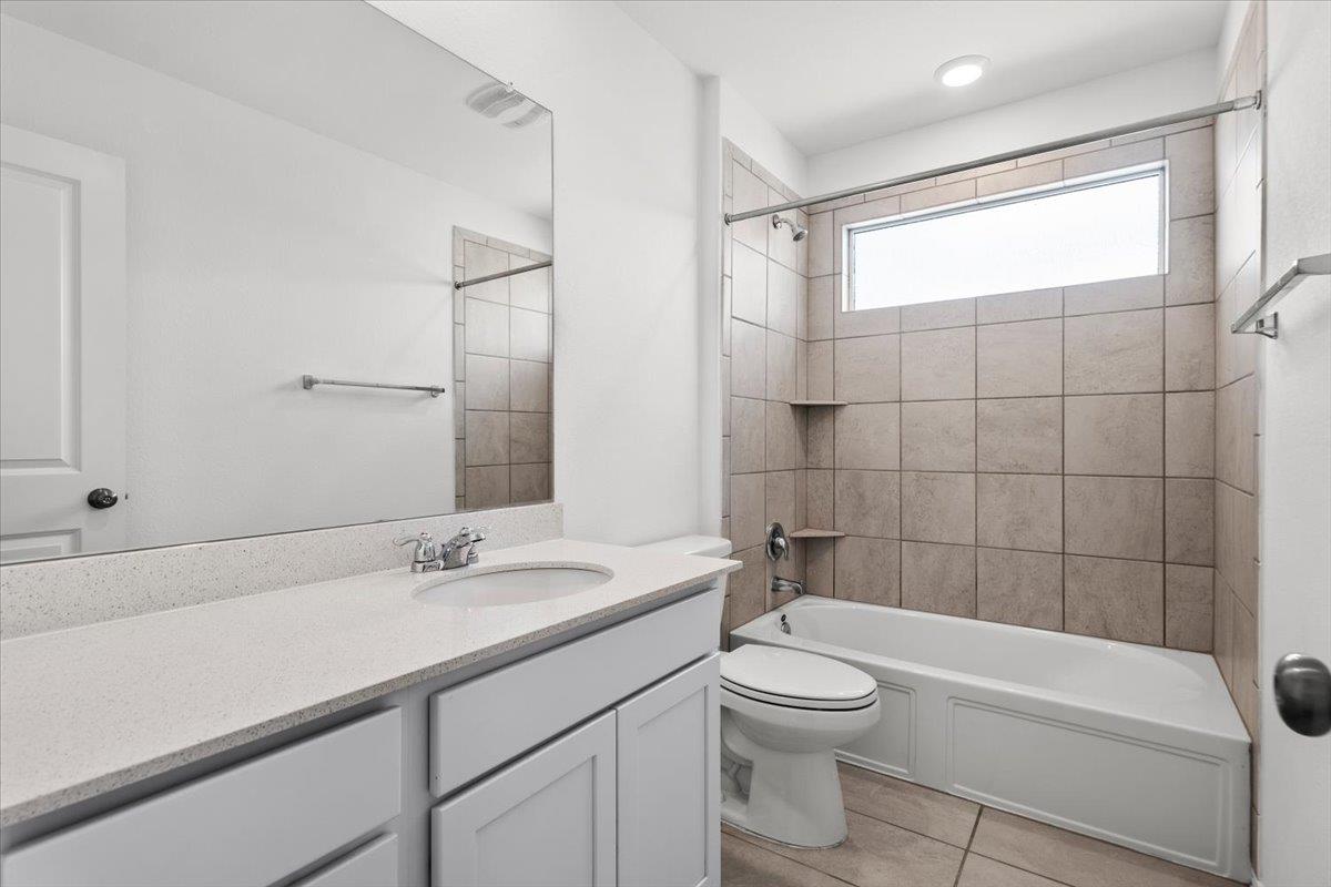448 Perfect World Loop Property Photo 38