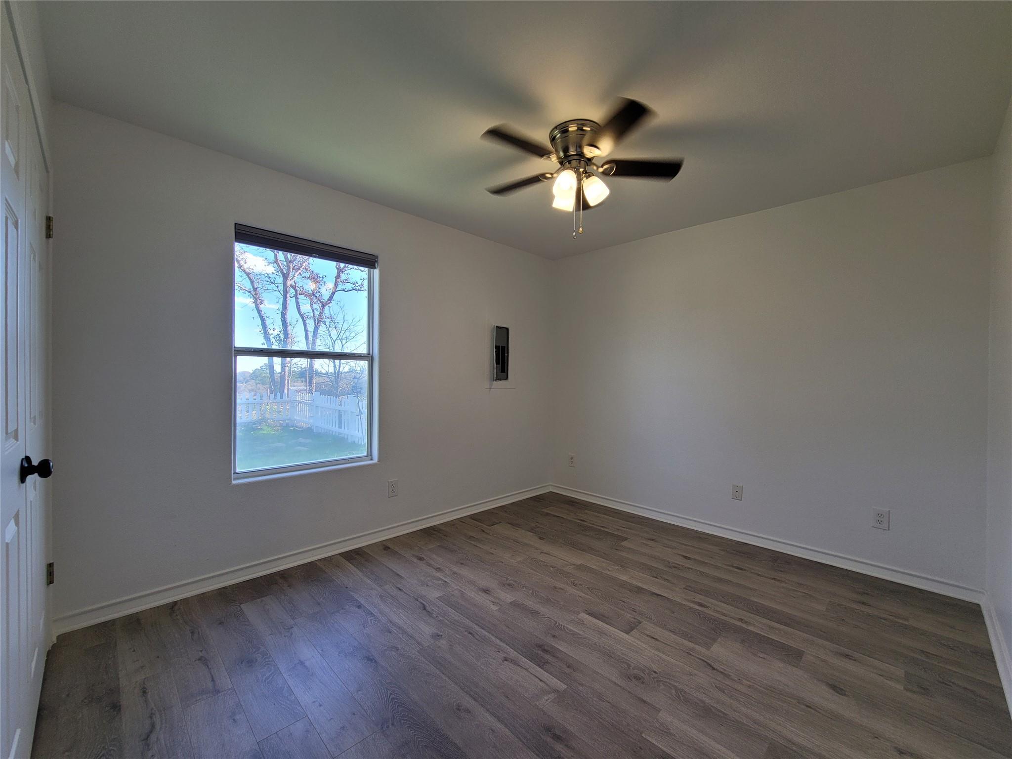 208 Newcastle Dr Property Photo 22