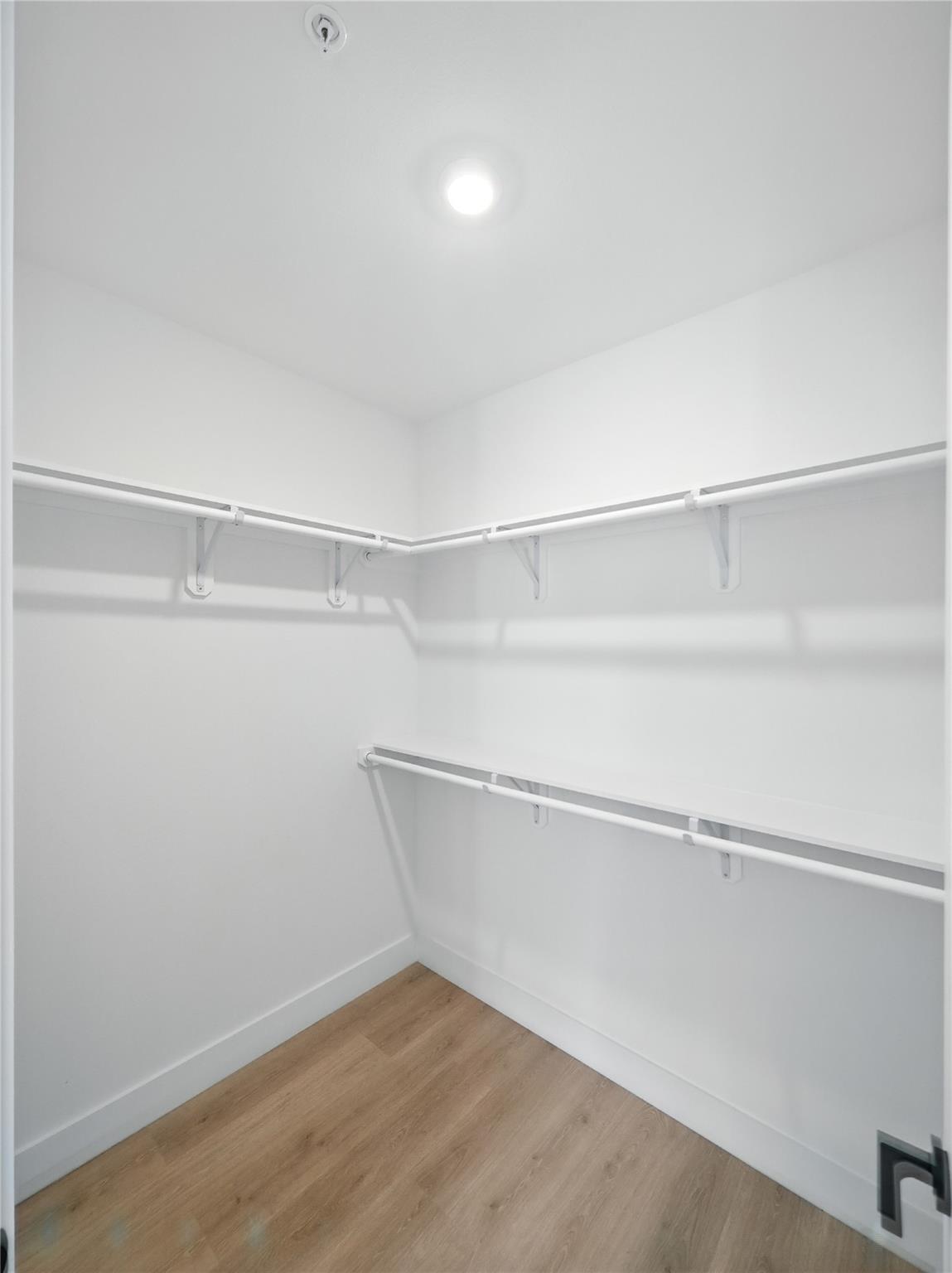 1701 Simond Ave #302 Property Photo 12