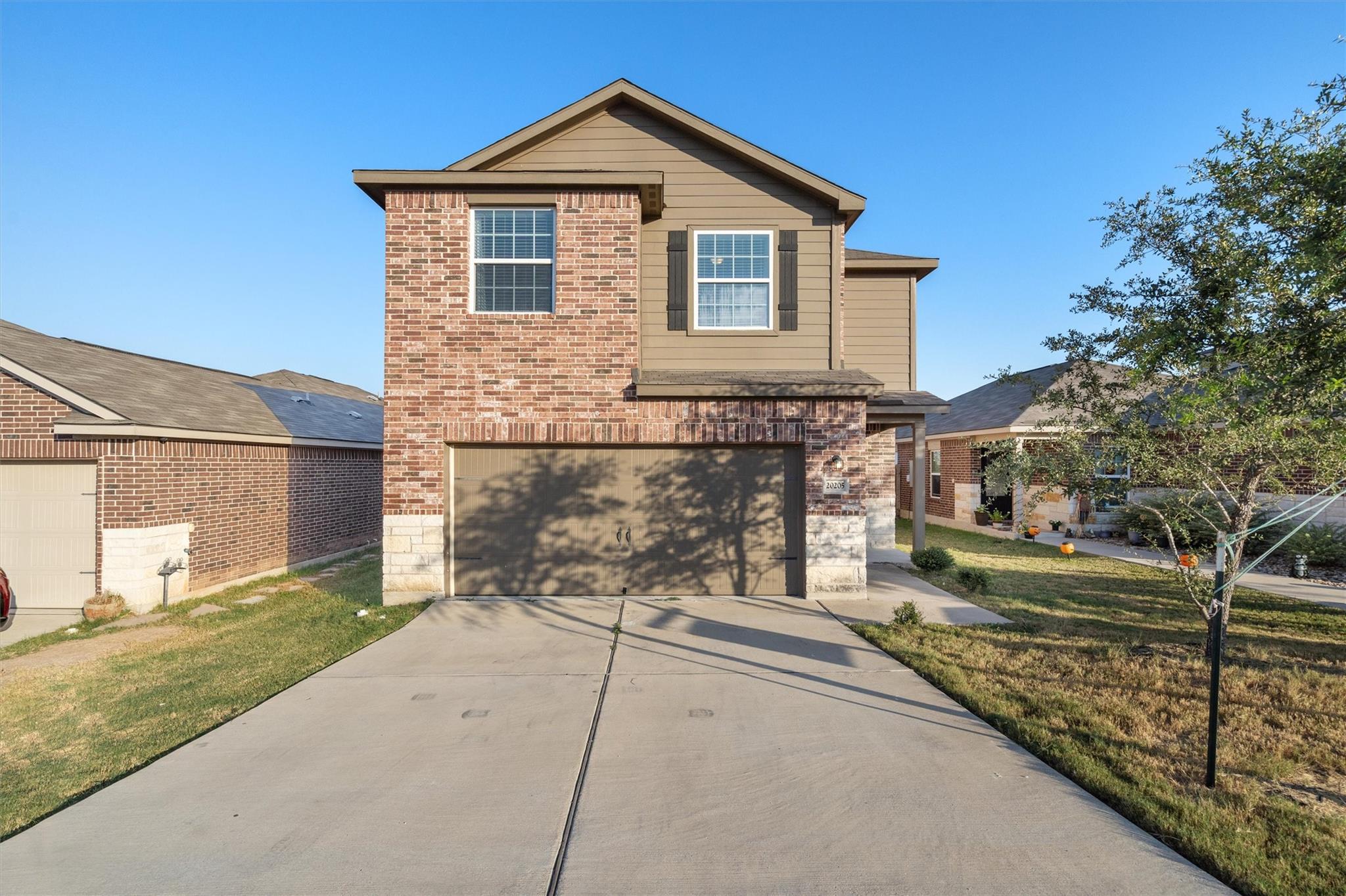 20205 Grover Cleveland Way Property Photo