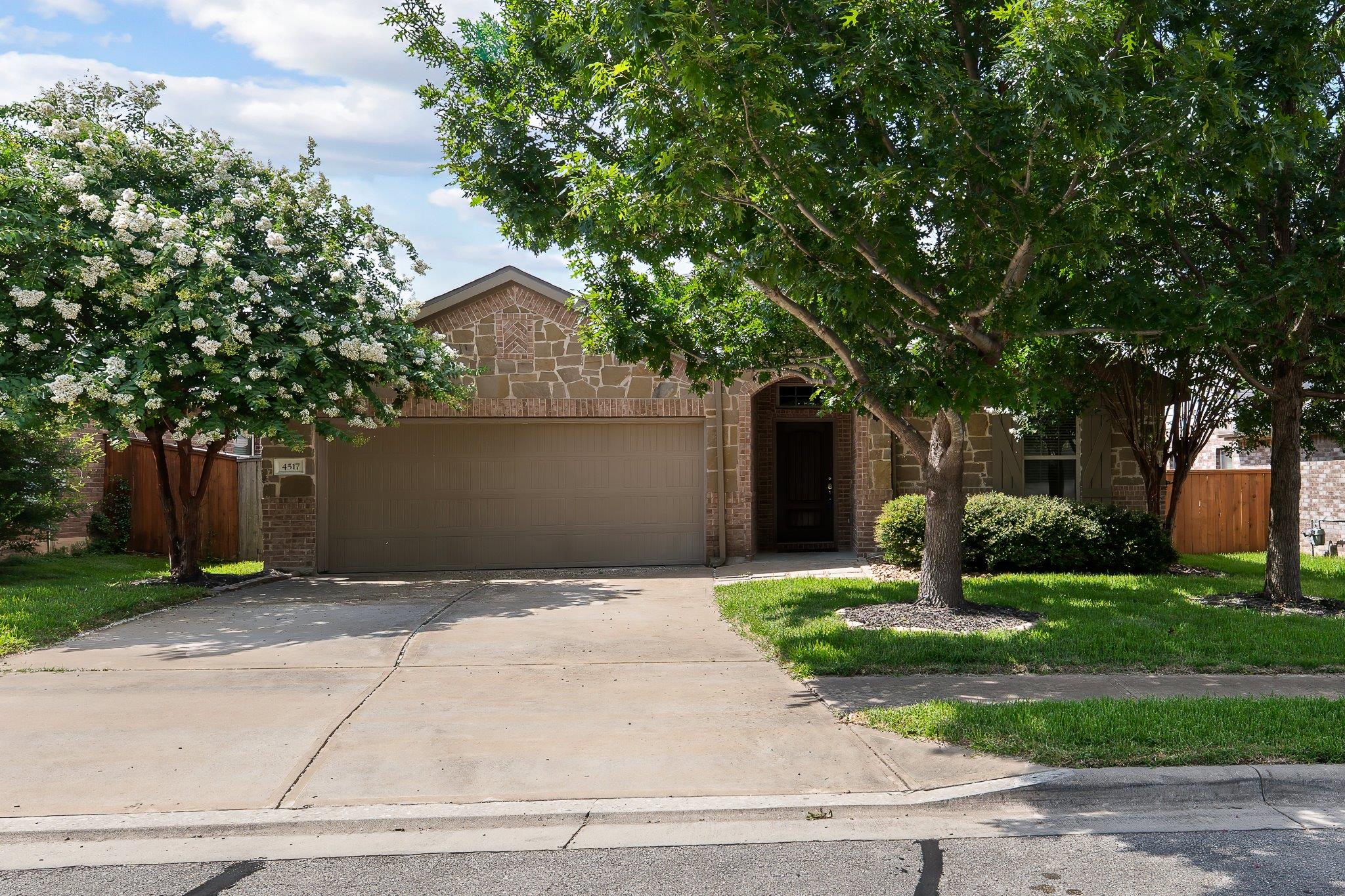 4517 Chestnut Meadows Bnd Property Photo 1