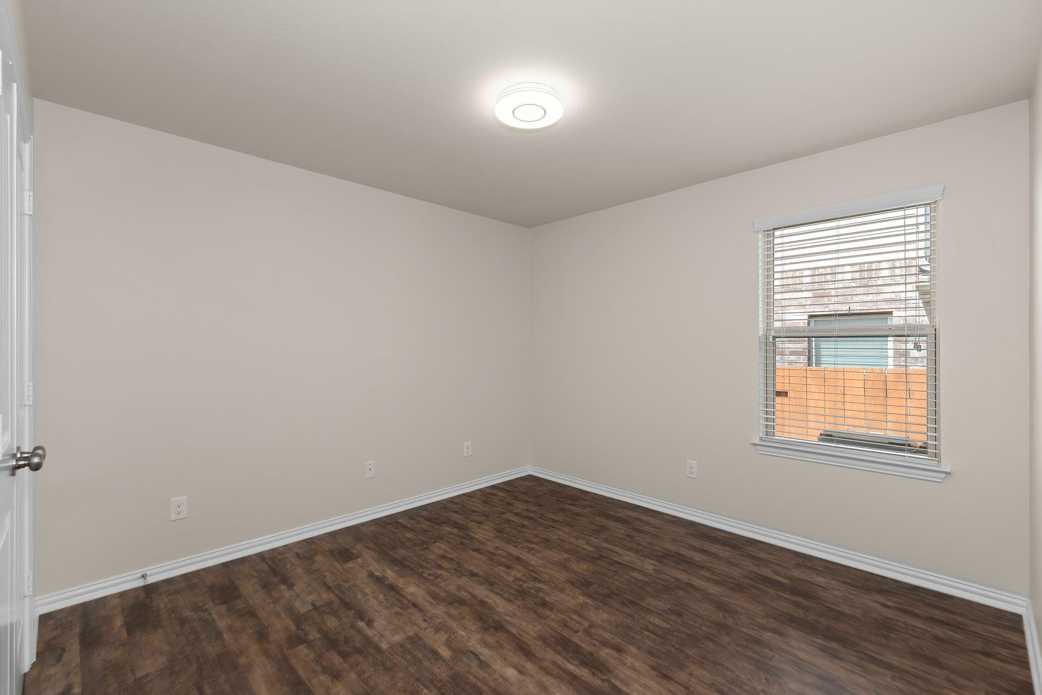 4517 Chestnut Meadows Bnd Property Photo 6