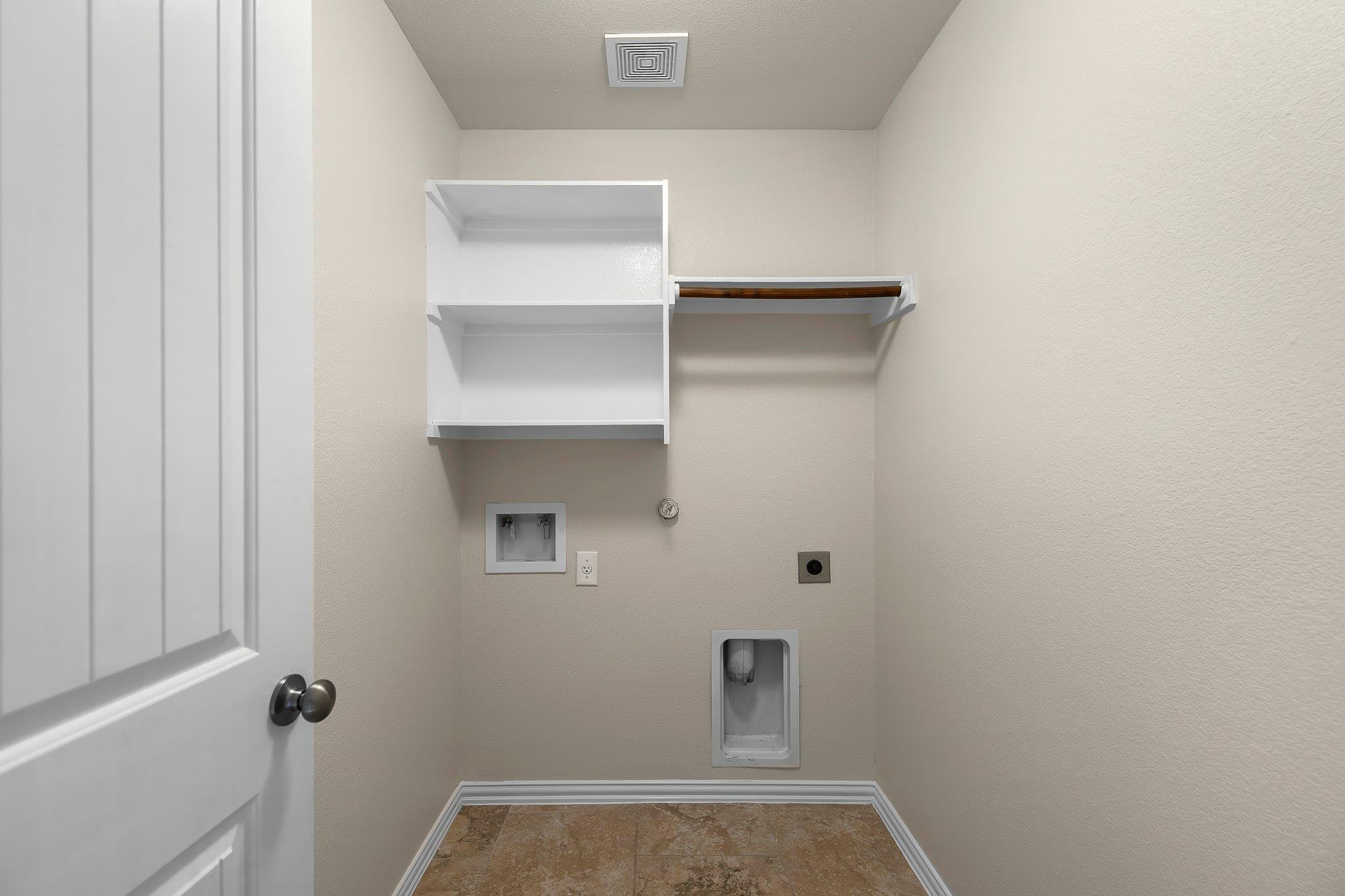 4517 Chestnut Meadows Bnd Property Photo 9