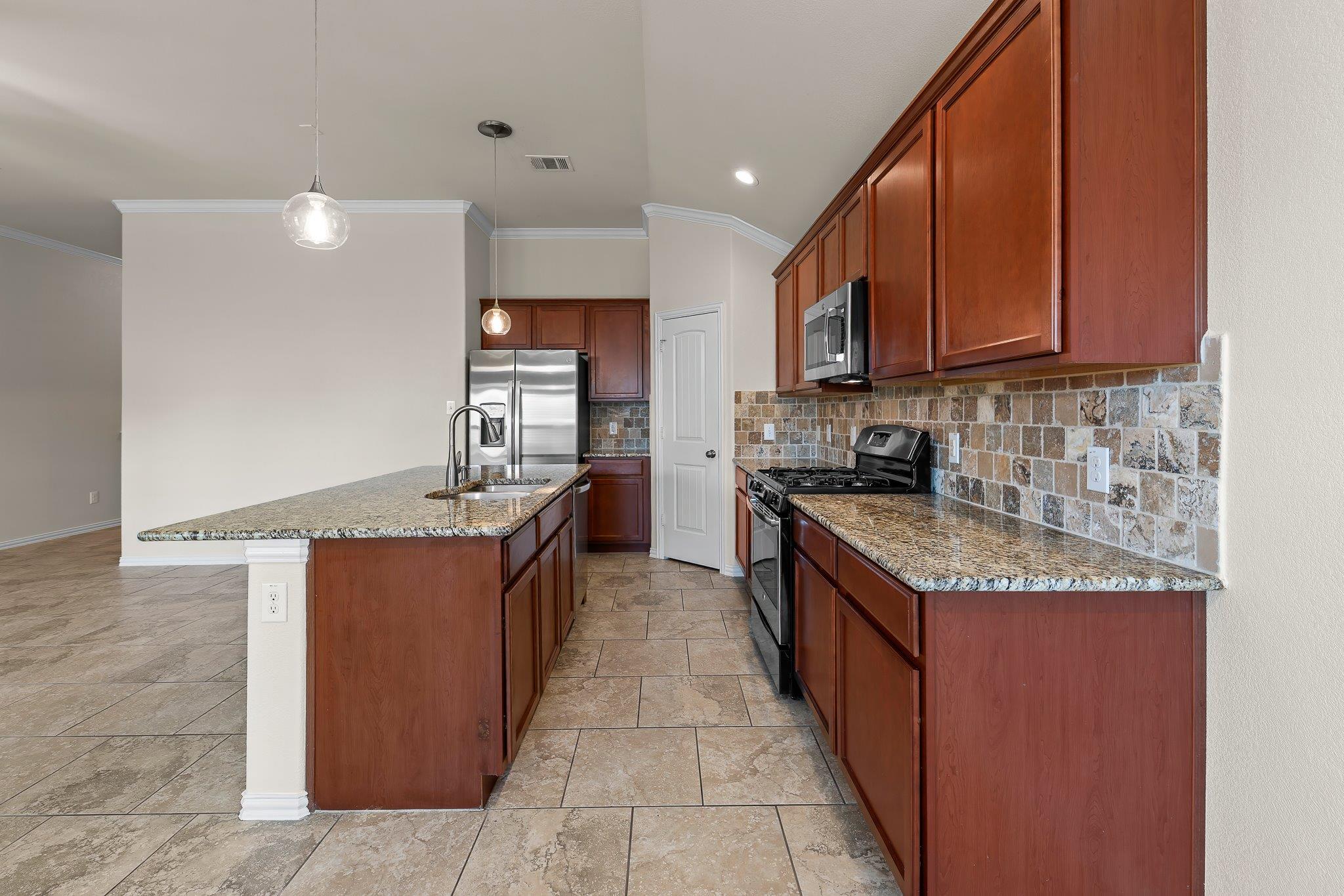 4517 Chestnut Meadows Bnd Property Photo 18
