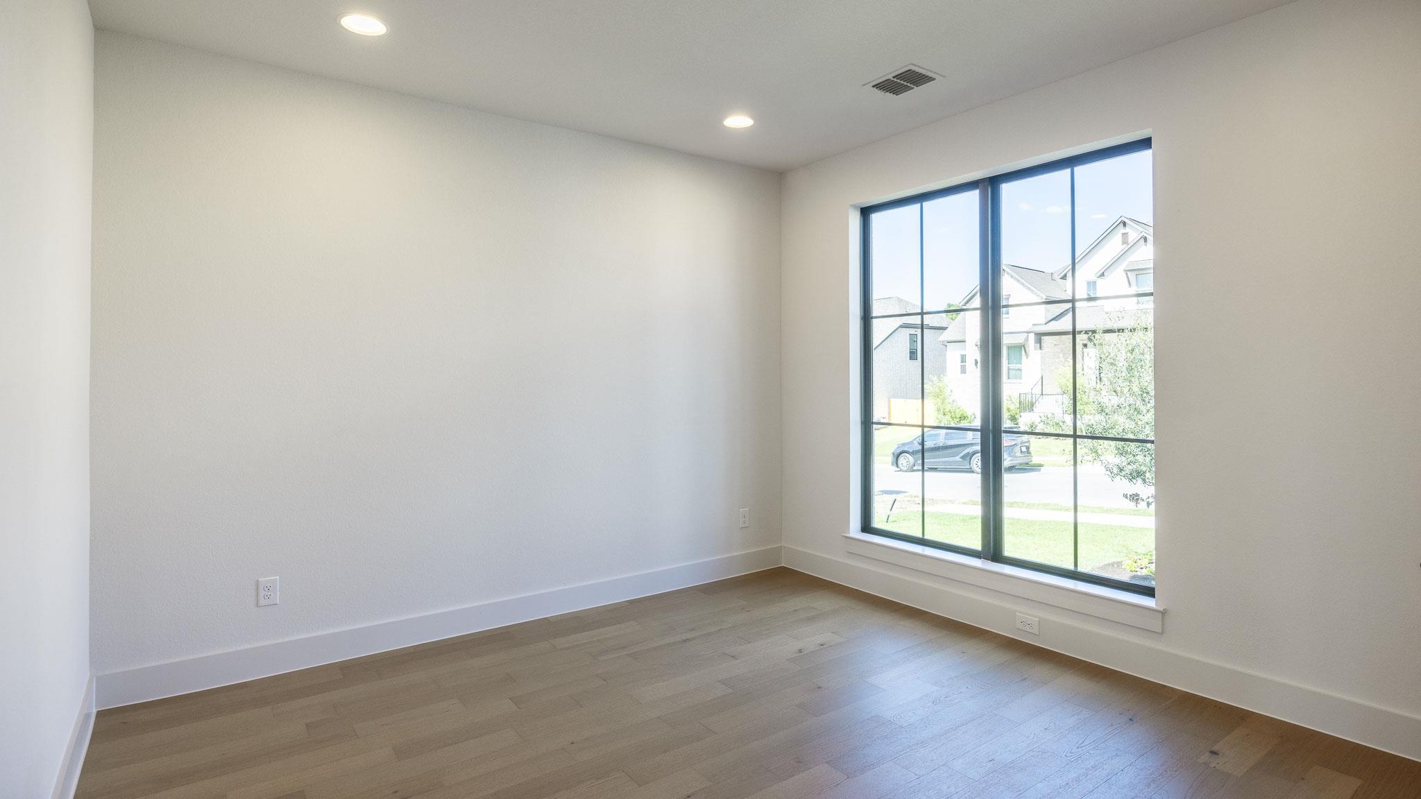 1317 Jolie Rose Bnd Property Photo 5