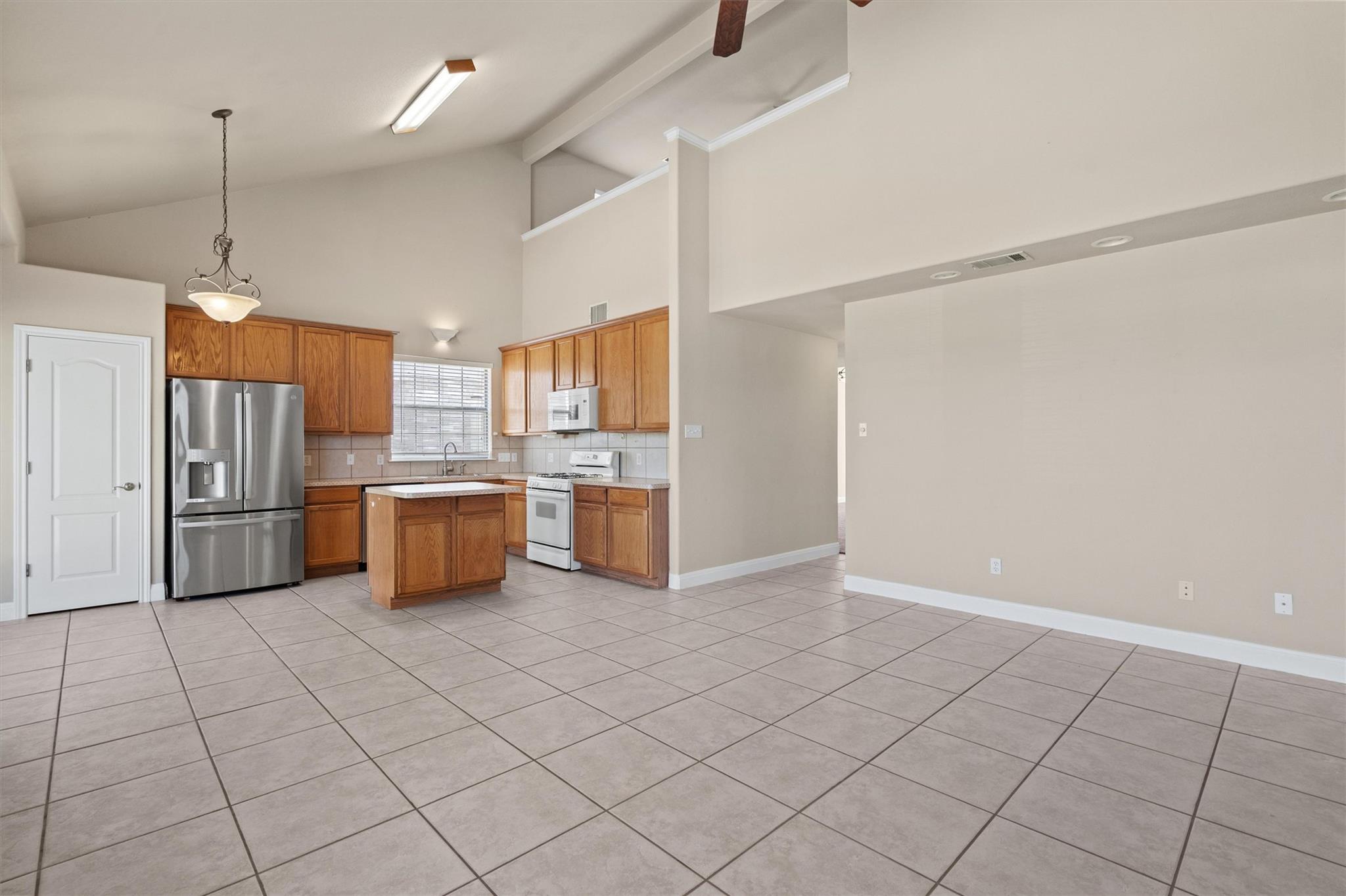 8800 Hazelhurst Dr #65 Property Photo 10