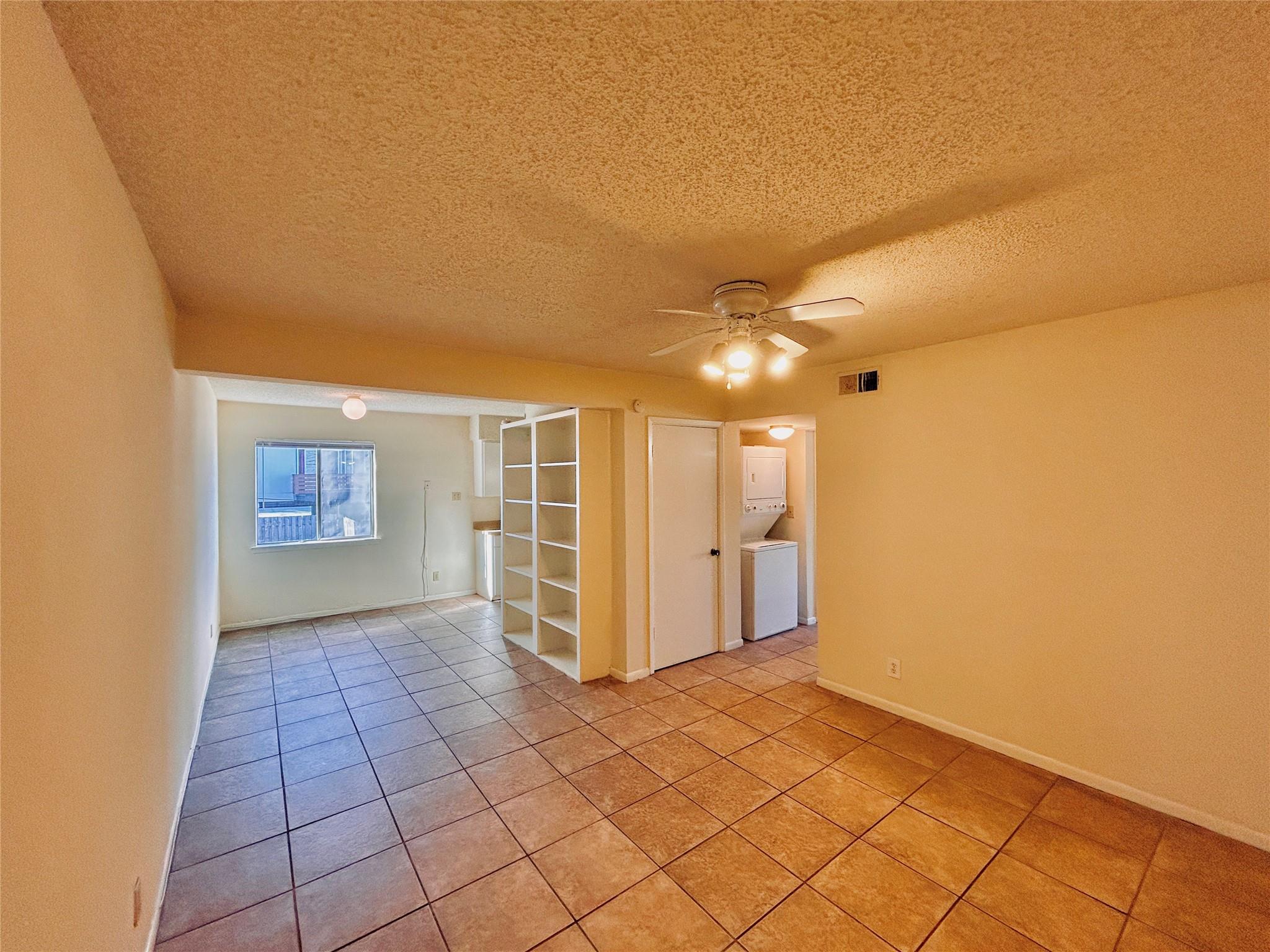 2408 Longview St #110 Property Photo 3