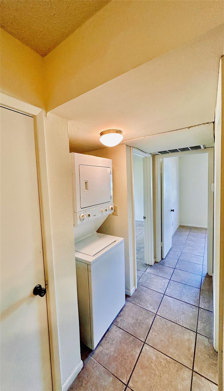 2408 Longview St #110 Property Photo 5