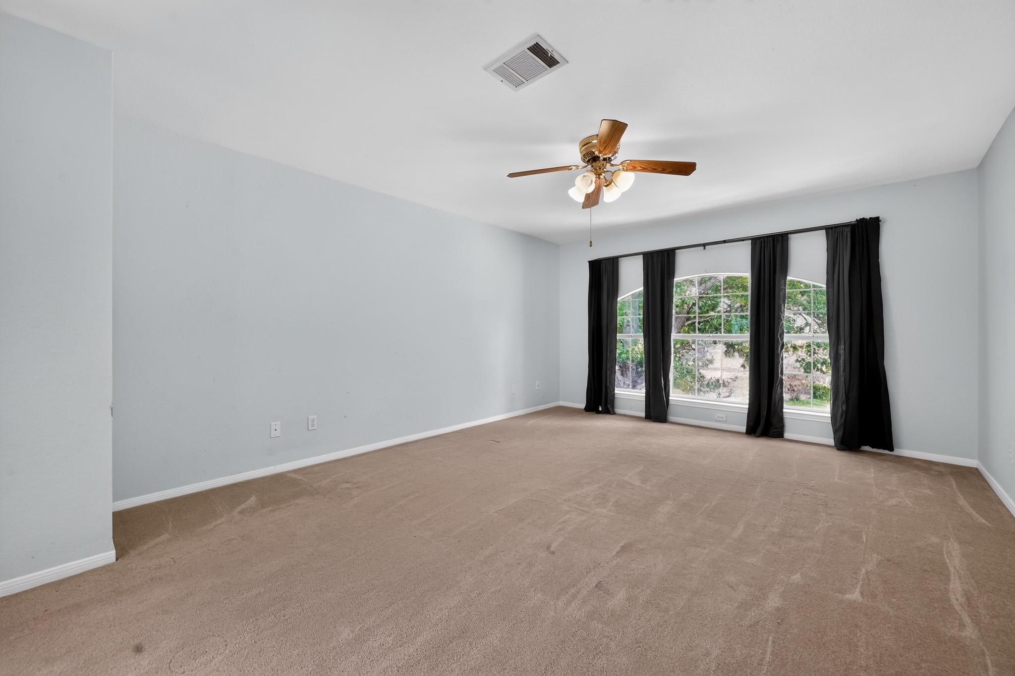 1123 Oaklands Dr Property Photo 21