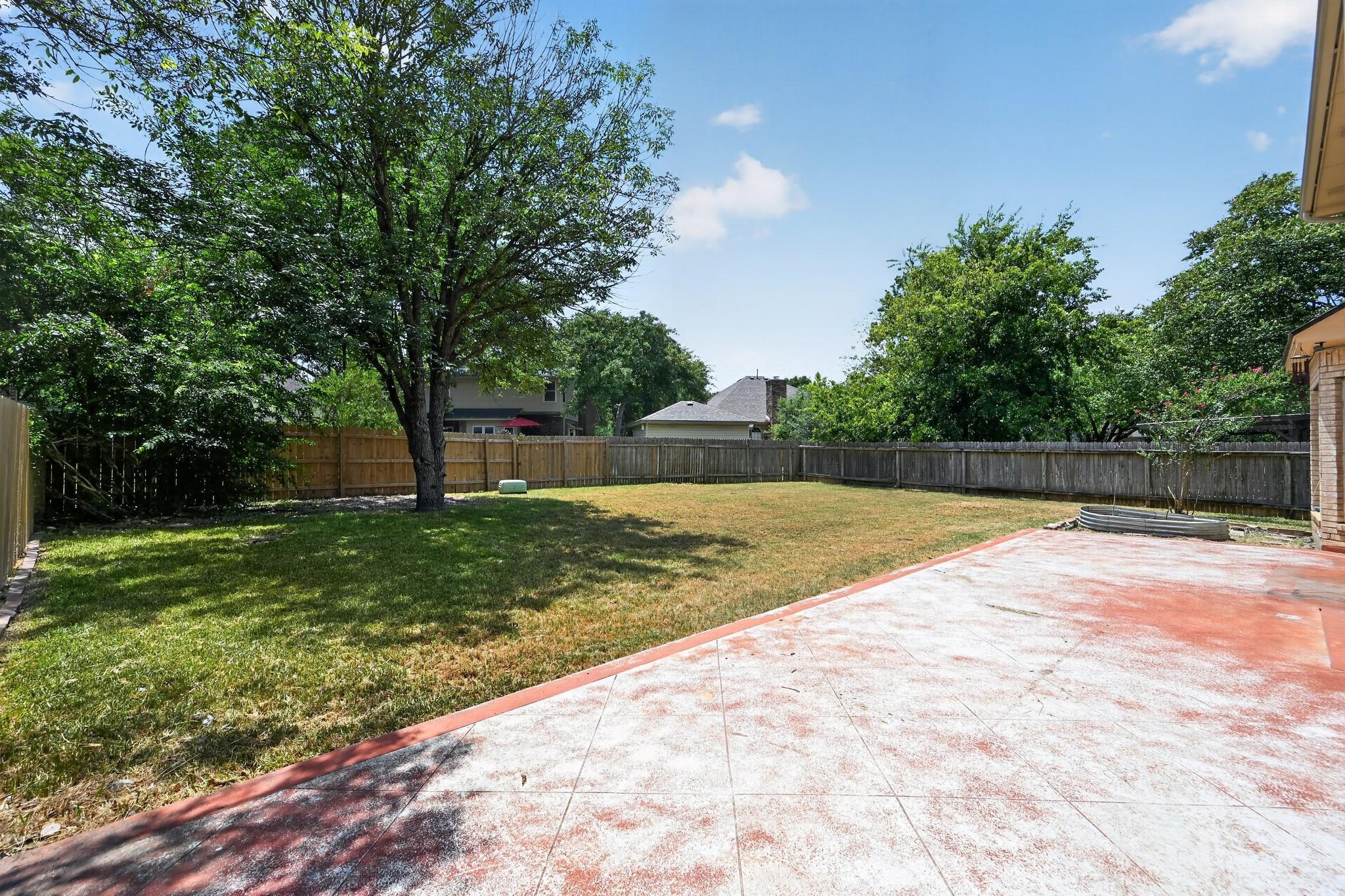 1123 Oaklands Dr Property Photo 40