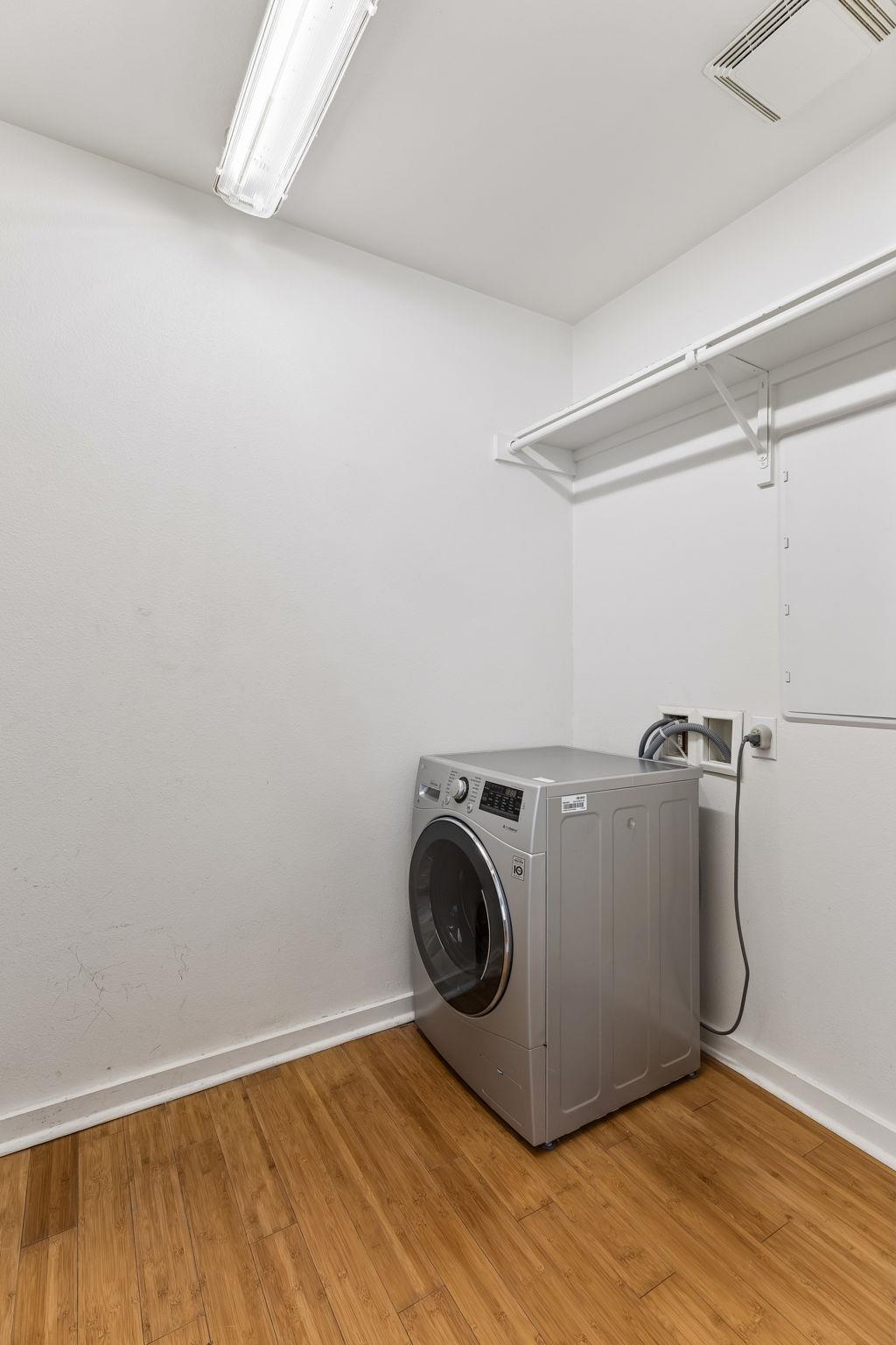 2200 Dickson Dr #128 Property Photo 18