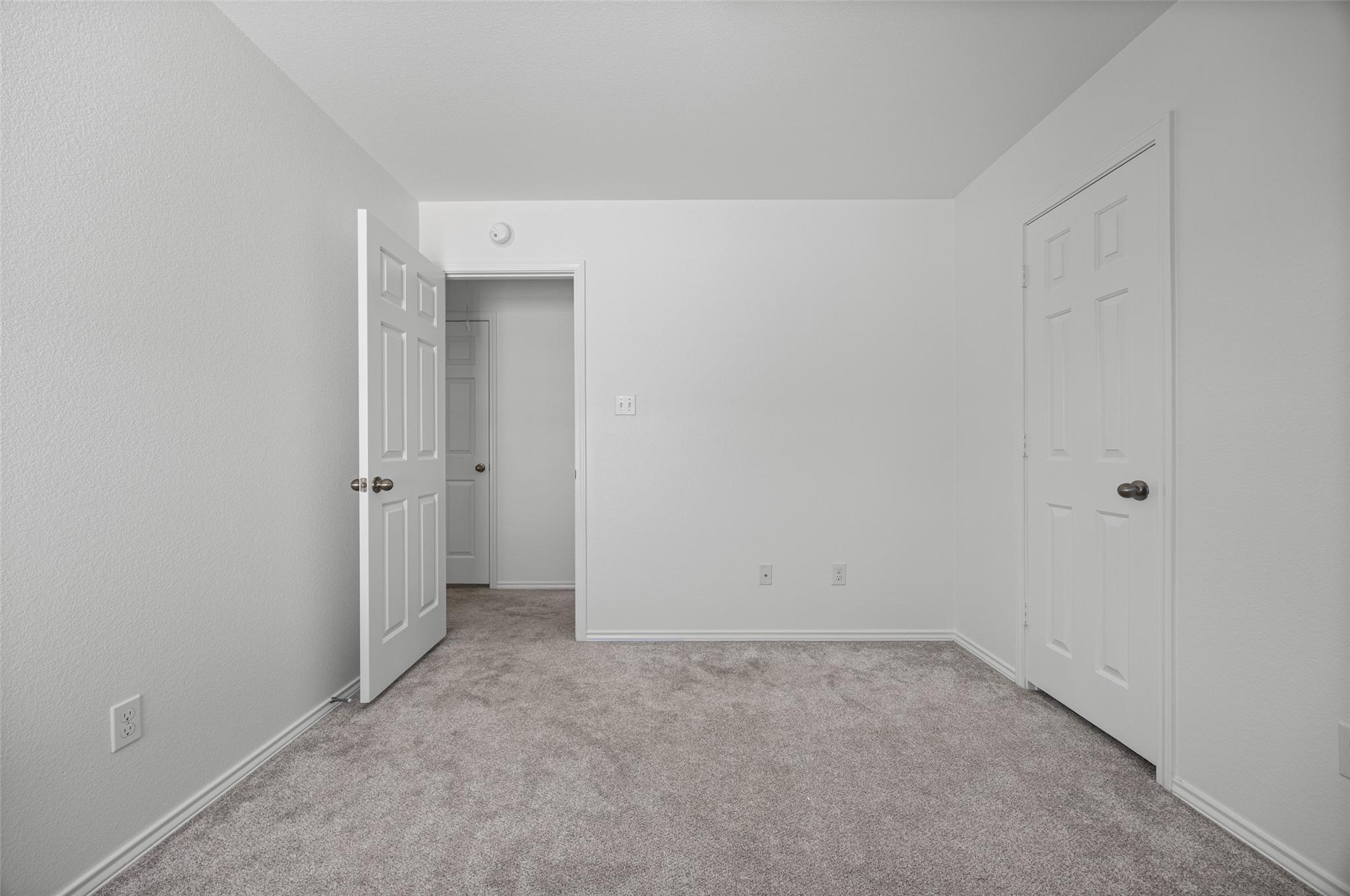 368 Housefinch Loop Property Photo 18