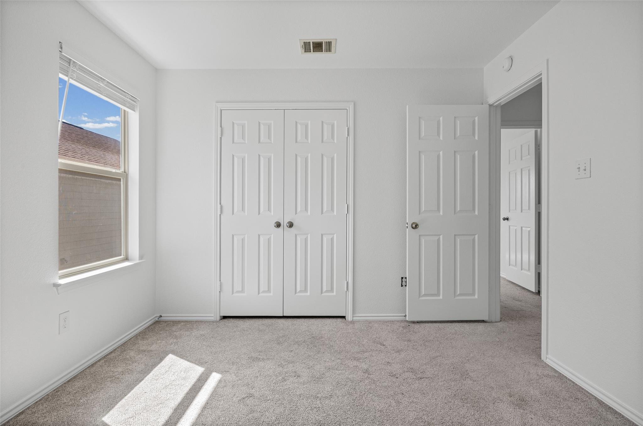 368 Housefinch Loop Property Photo 20