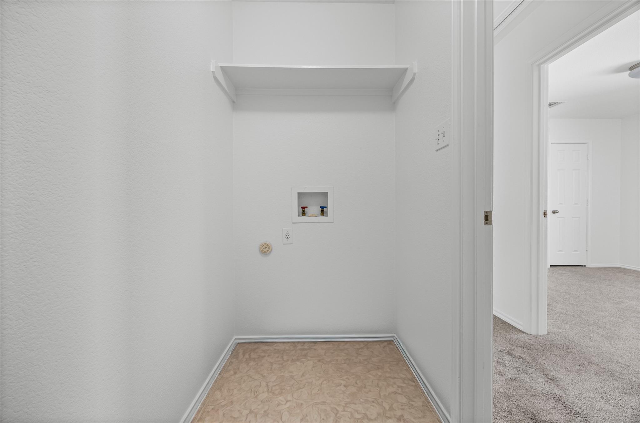 368 Housefinch Loop Property Photo 23