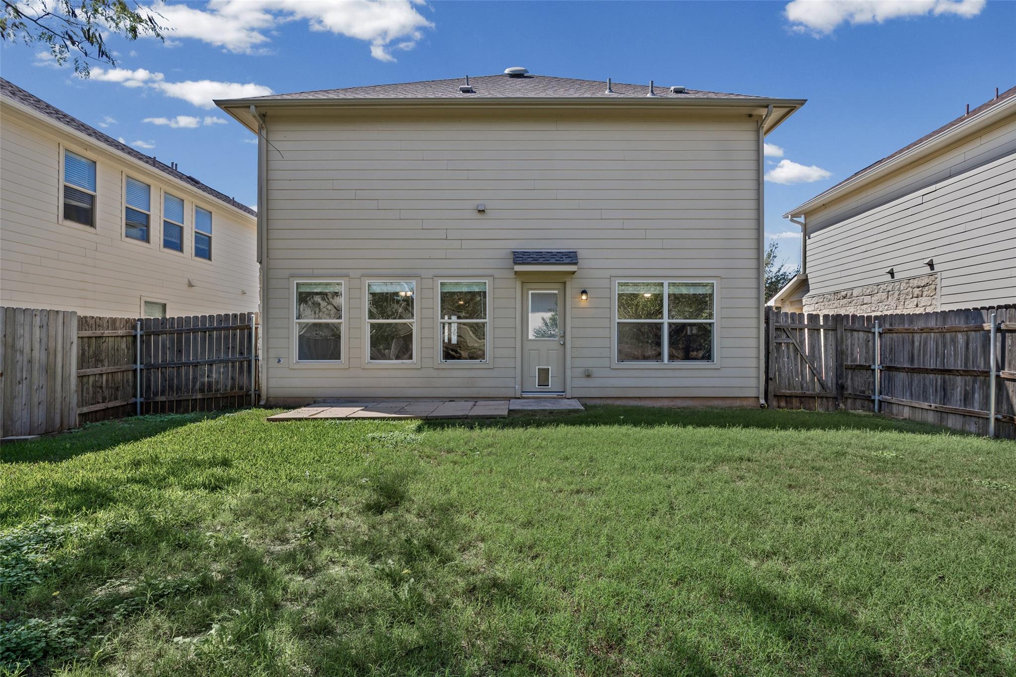 368 Housefinch Loop Property Photo 25
