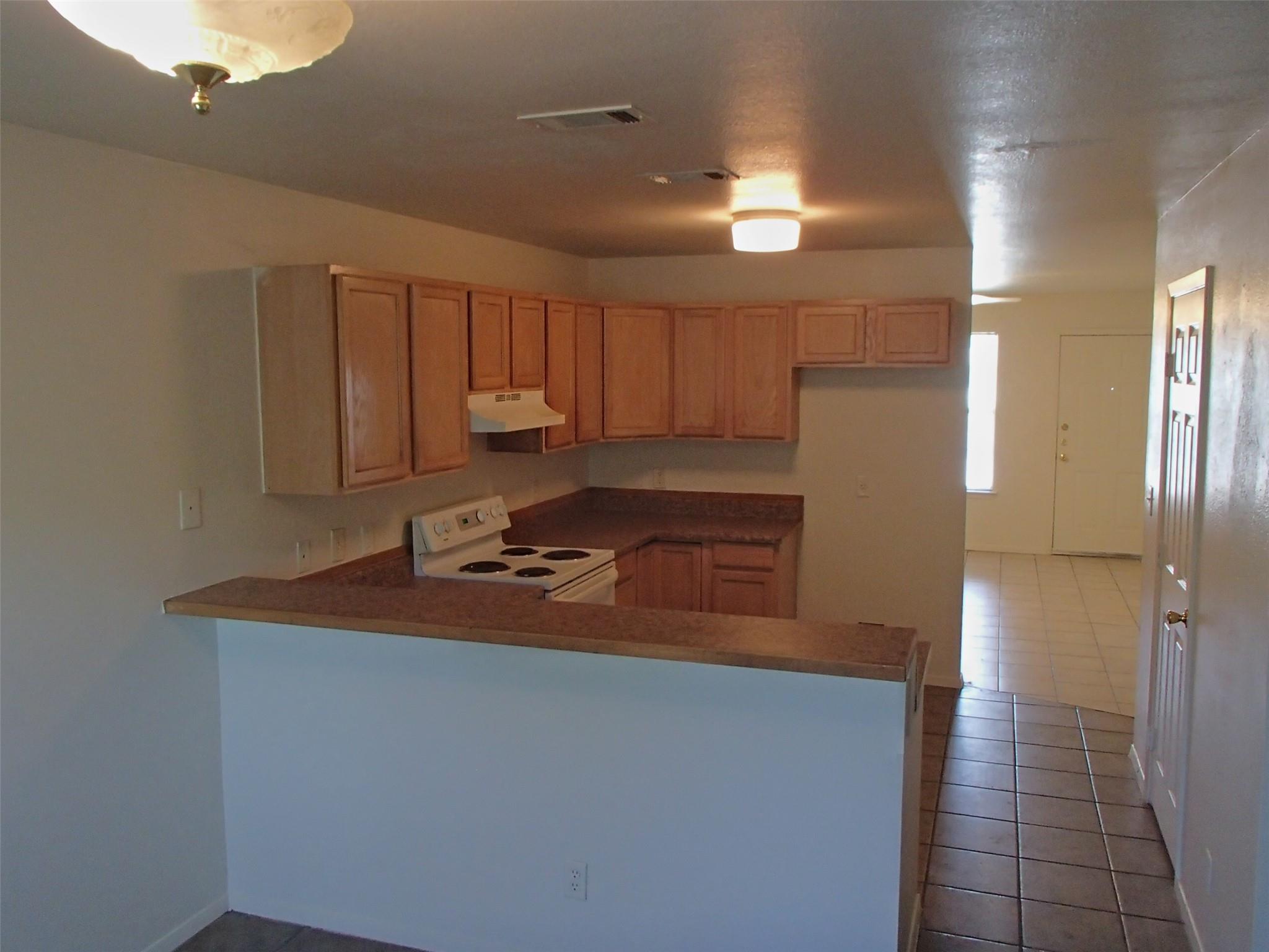 2202 Katy Ln #a Property Photo 2
