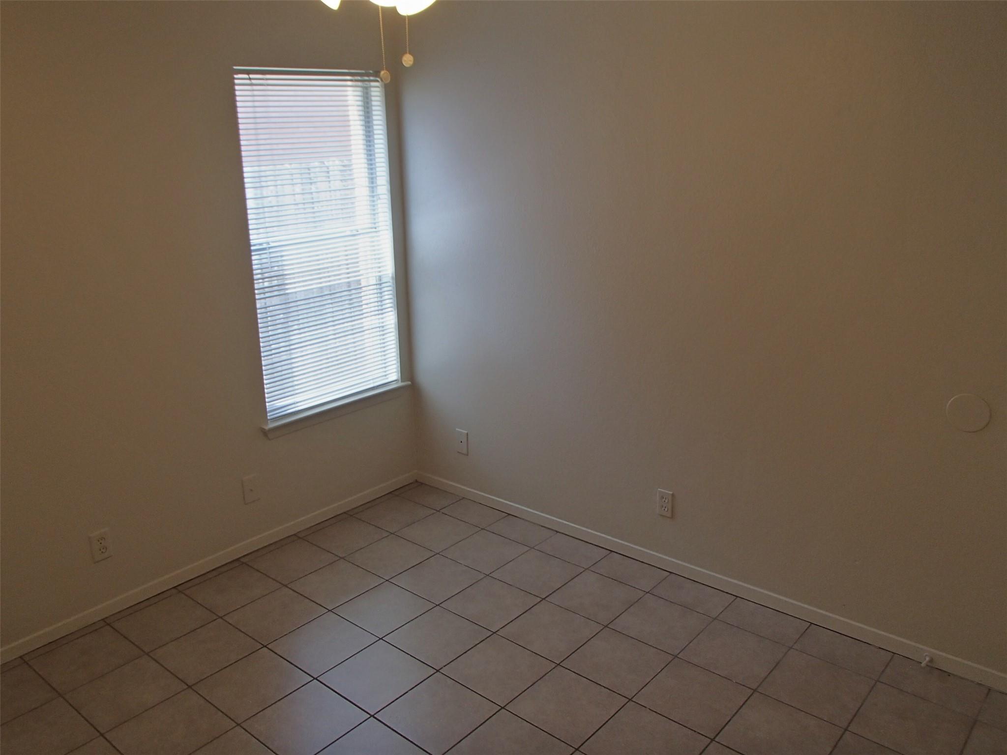 2202 Katy Ln #a Property Photo 4