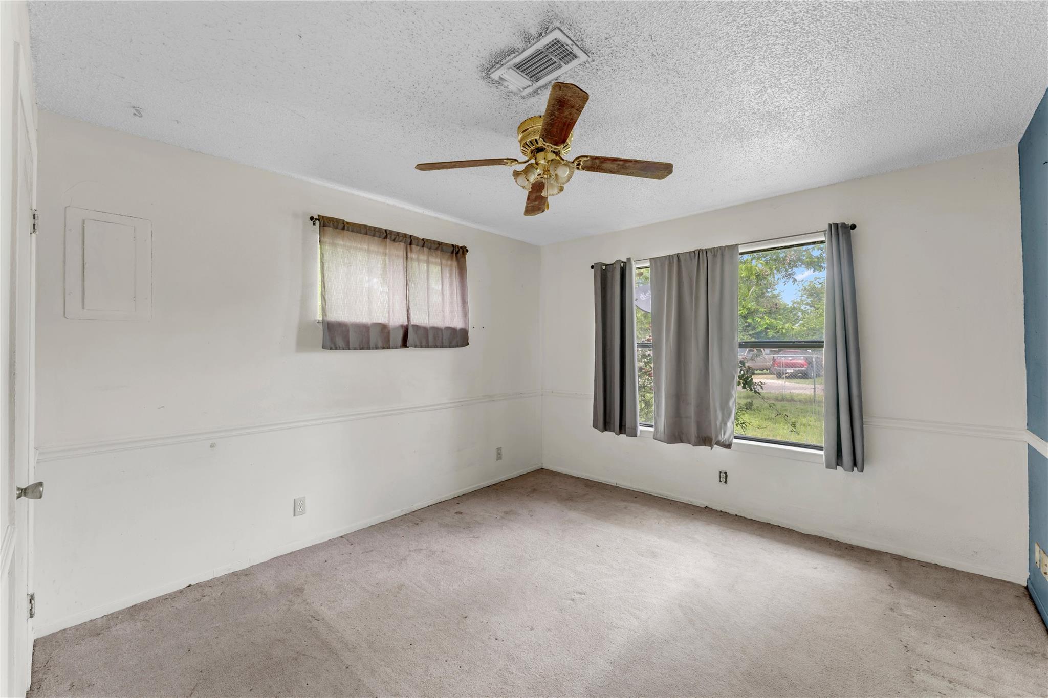 210 N River Oaks Dr Property Photo 27