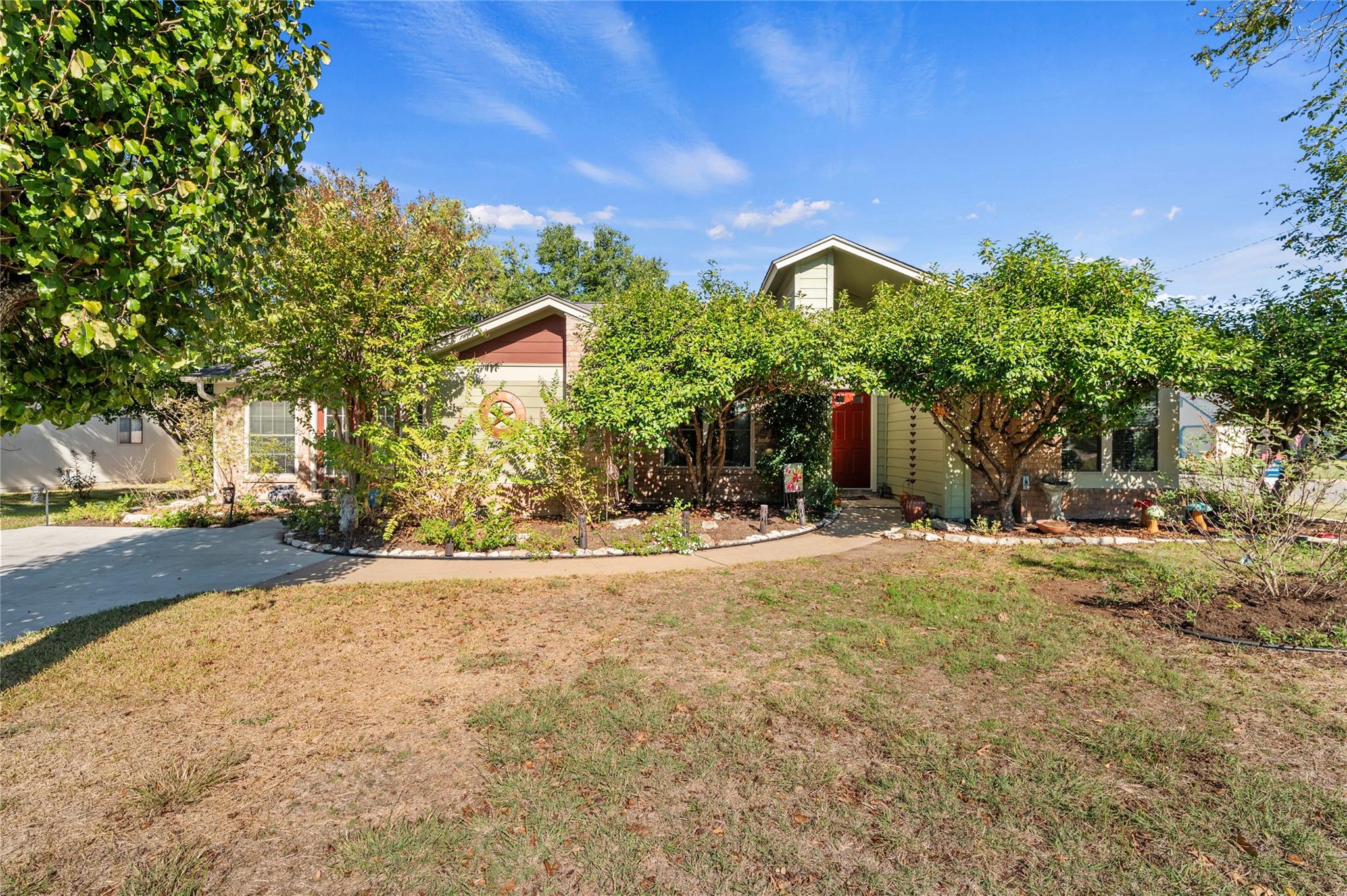 1600 E Messick Loop Property Photo