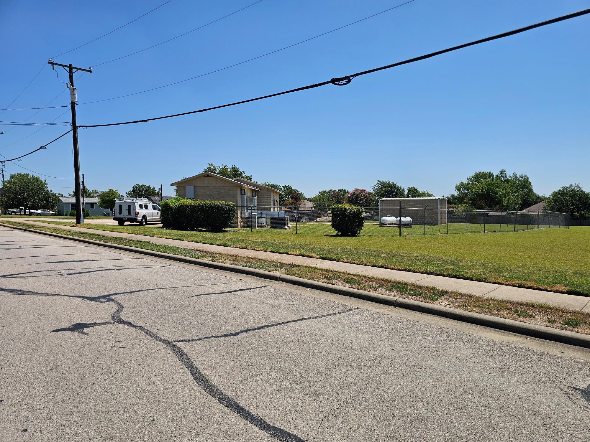 603 S Railroad Ave Property Photo 14